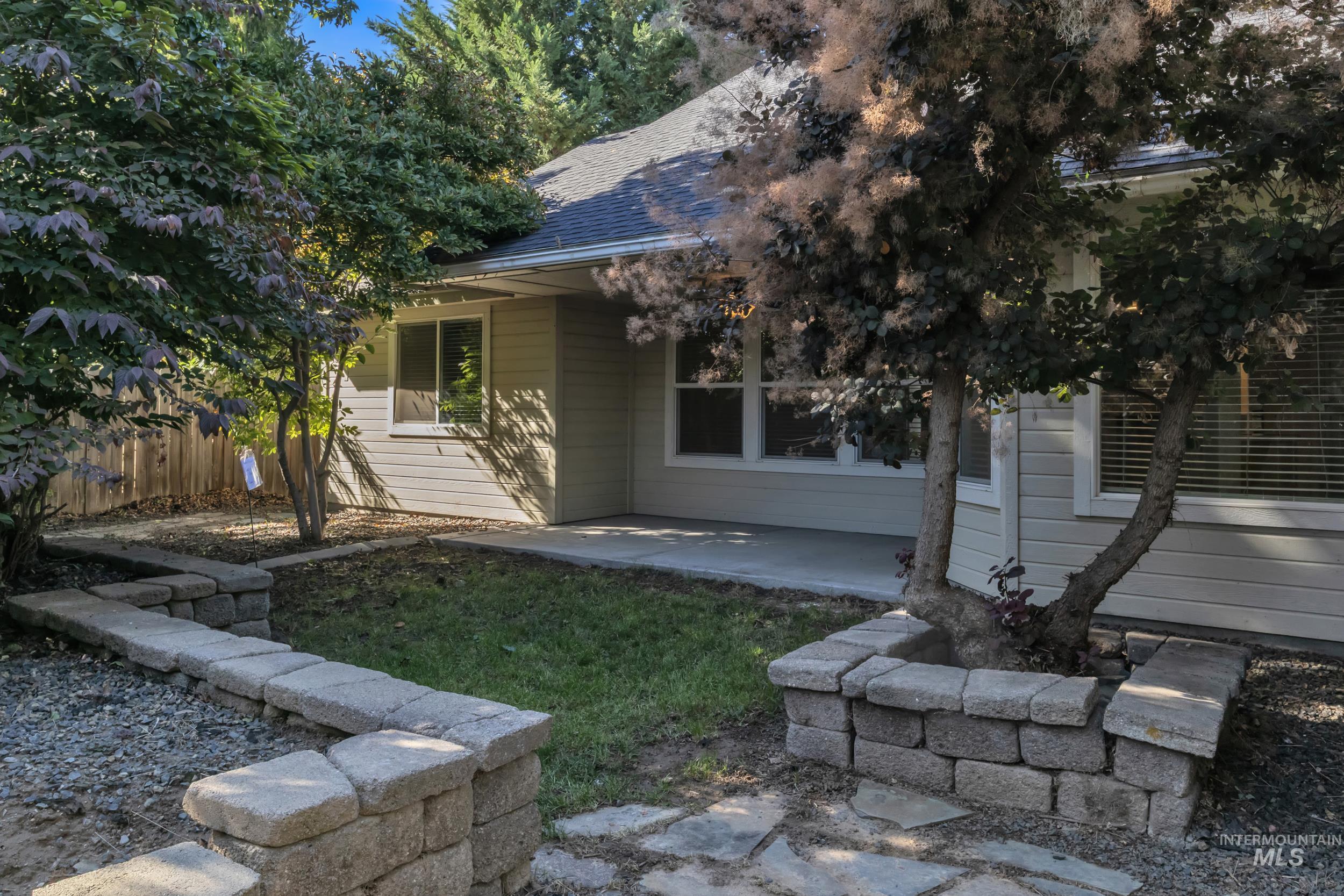 3886 N Price Way, Meridian, Idaho 83646, 3 Bedrooms, 2 Bathrooms, Residential For Sale, Price $515,000,MLS 98974193