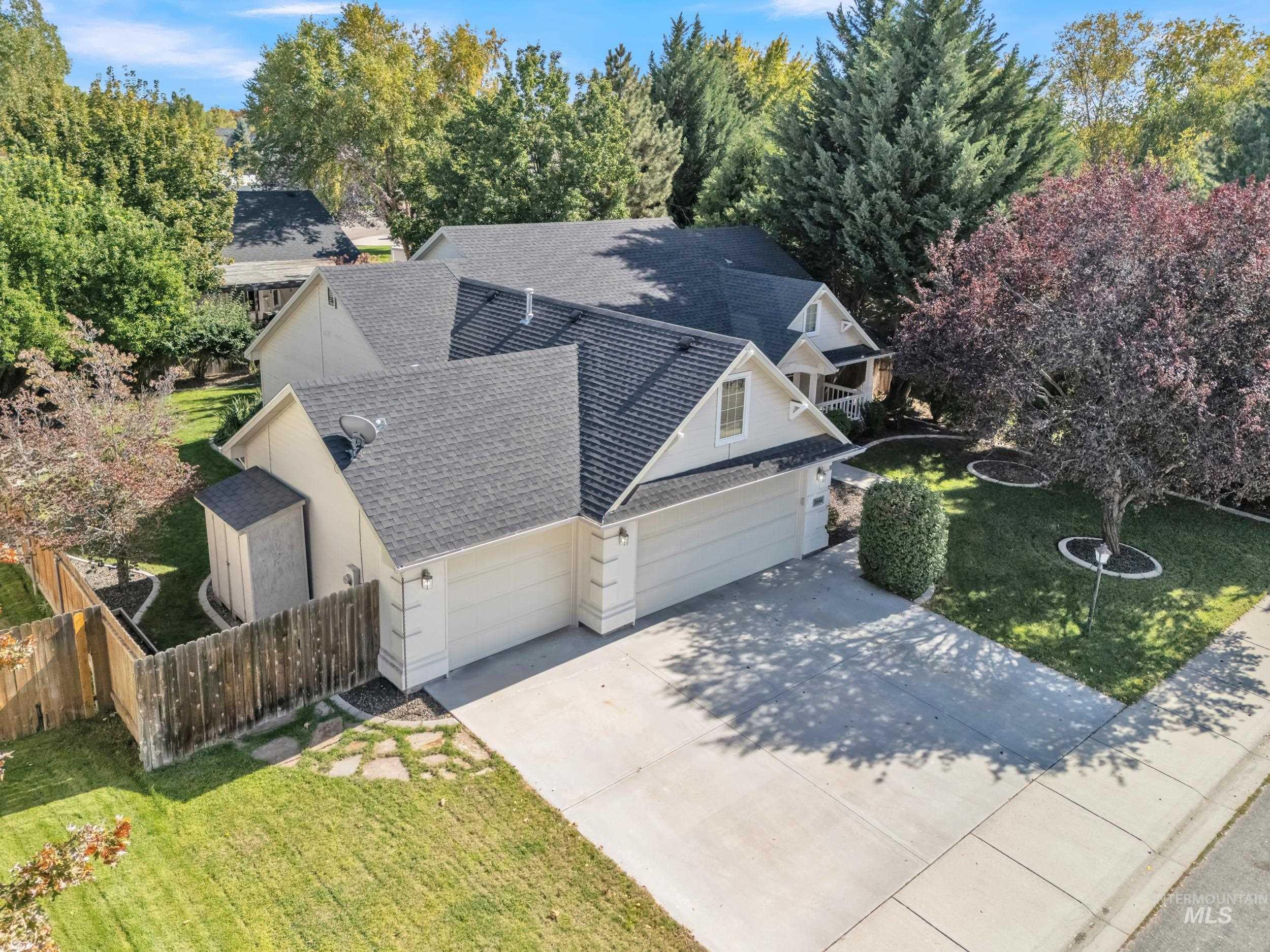 3886 N Price Way, Meridian, Idaho 83646, 3 Bedrooms, 2 Bathrooms, Residential For Sale, Price $515,000,MLS 98974193