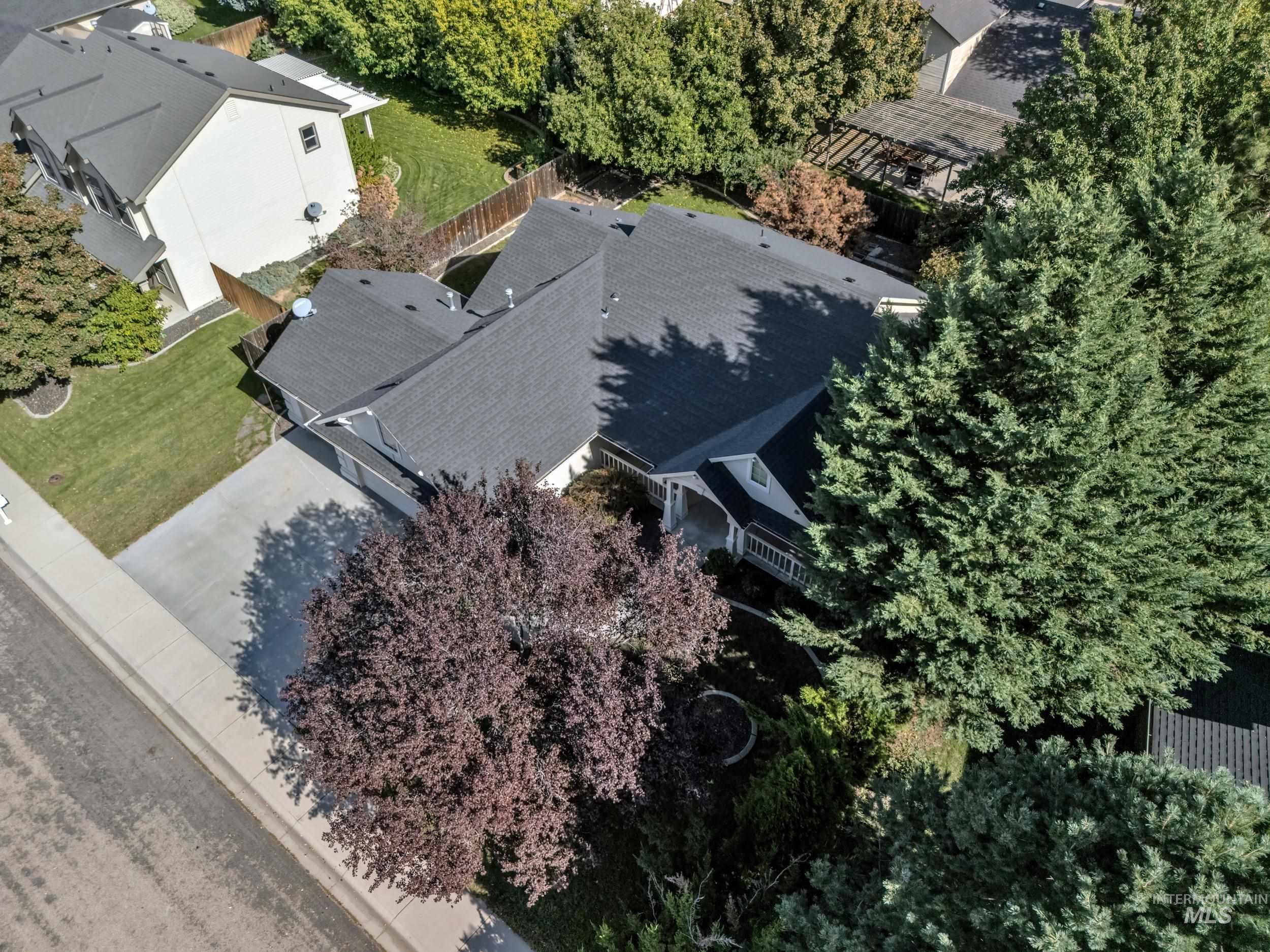 3886 N Price Way, Meridian, Idaho 83646, 3 Bedrooms, 2 Bathrooms, Residential For Sale, Price $515,000,MLS 98974193