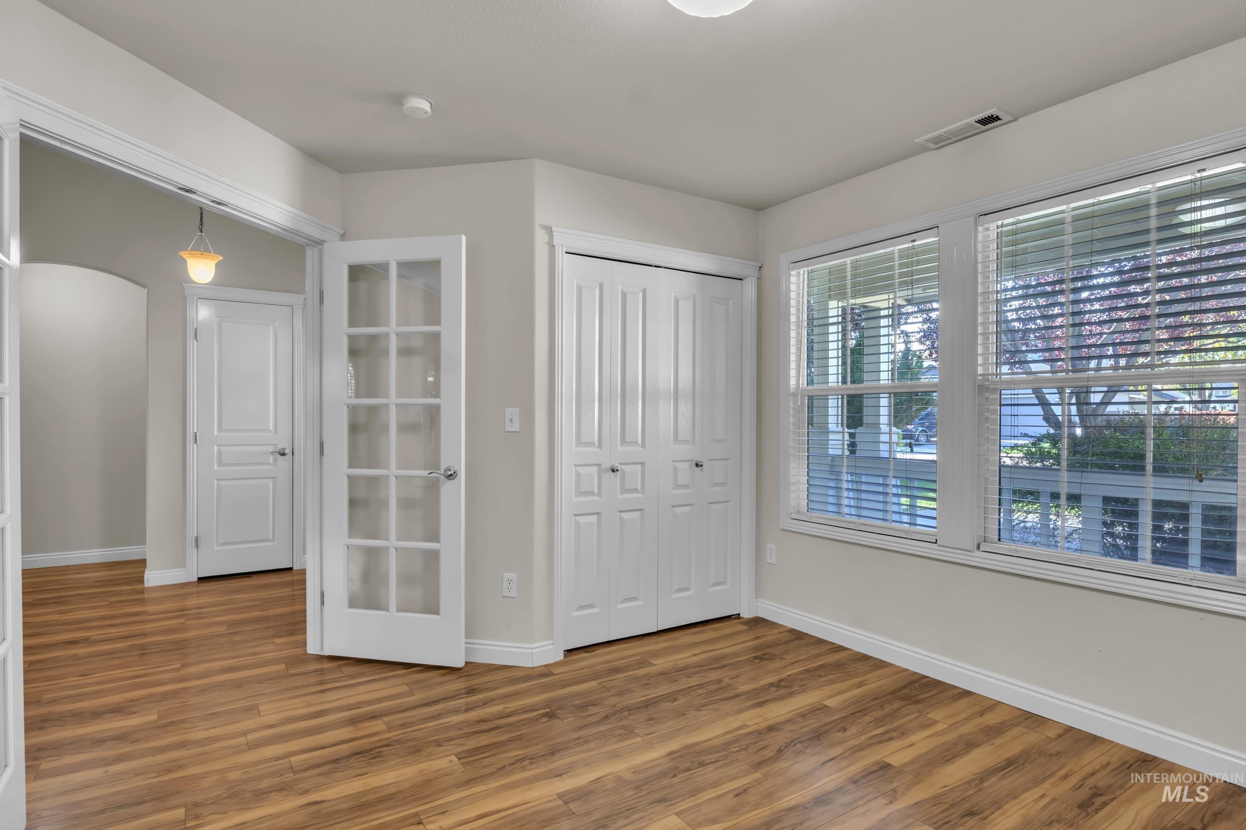 3886 N Price Way, Meridian, Idaho 83646, 3 Bedrooms, 2 Bathrooms, Residential For Sale, Price $515,000,MLS 98974193