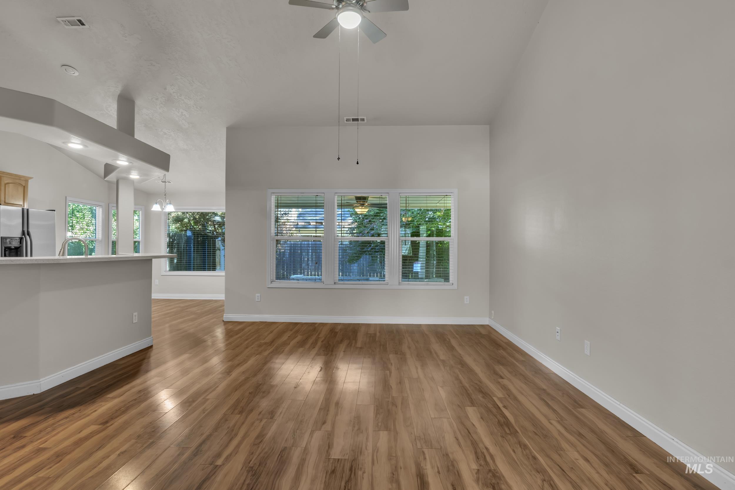 3886 N Price Way, Meridian, Idaho 83646, 3 Bedrooms, 2 Bathrooms, Residential For Sale, Price $515,000,MLS 98974193