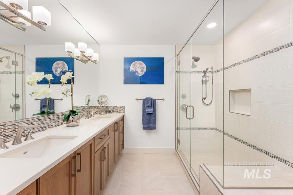 2967 W Crescent Rim Dr, Boise, Idaho 83706, 2 Bedrooms, 2 Bathrooms, Residential For Sale, Price $888,000, 98974196