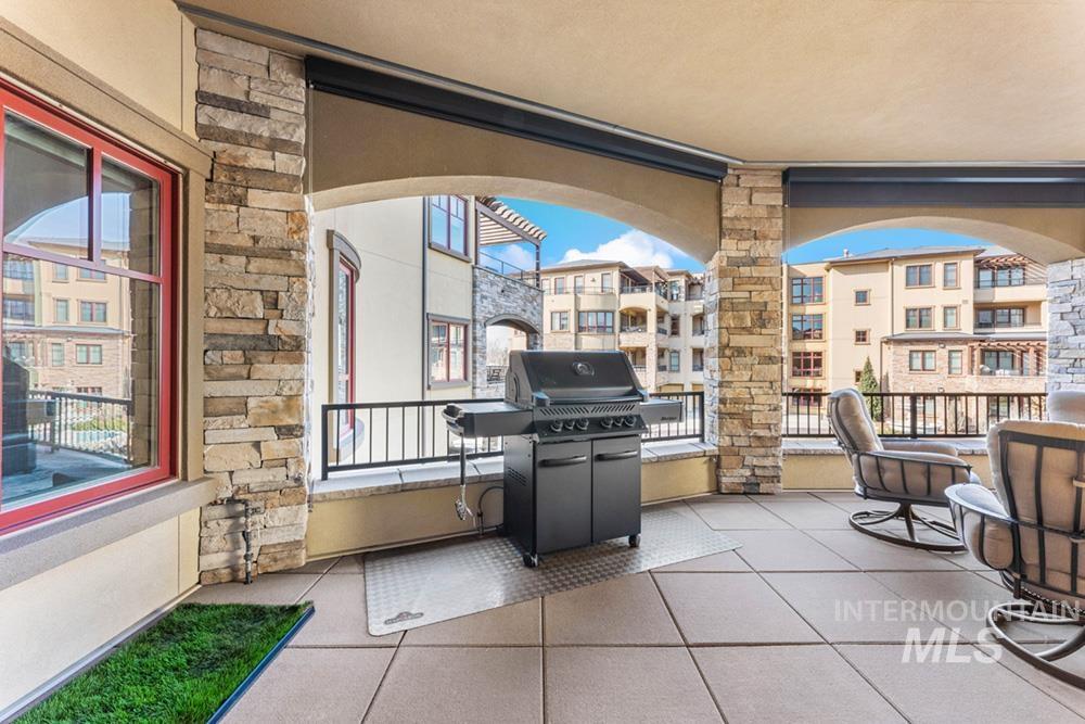 2967 W Crescent Rim Dr, Boise, Idaho 83706, 2 Bedrooms, 2 Bathrooms, Residential For Sale, Price $888,000,MLS 98974196