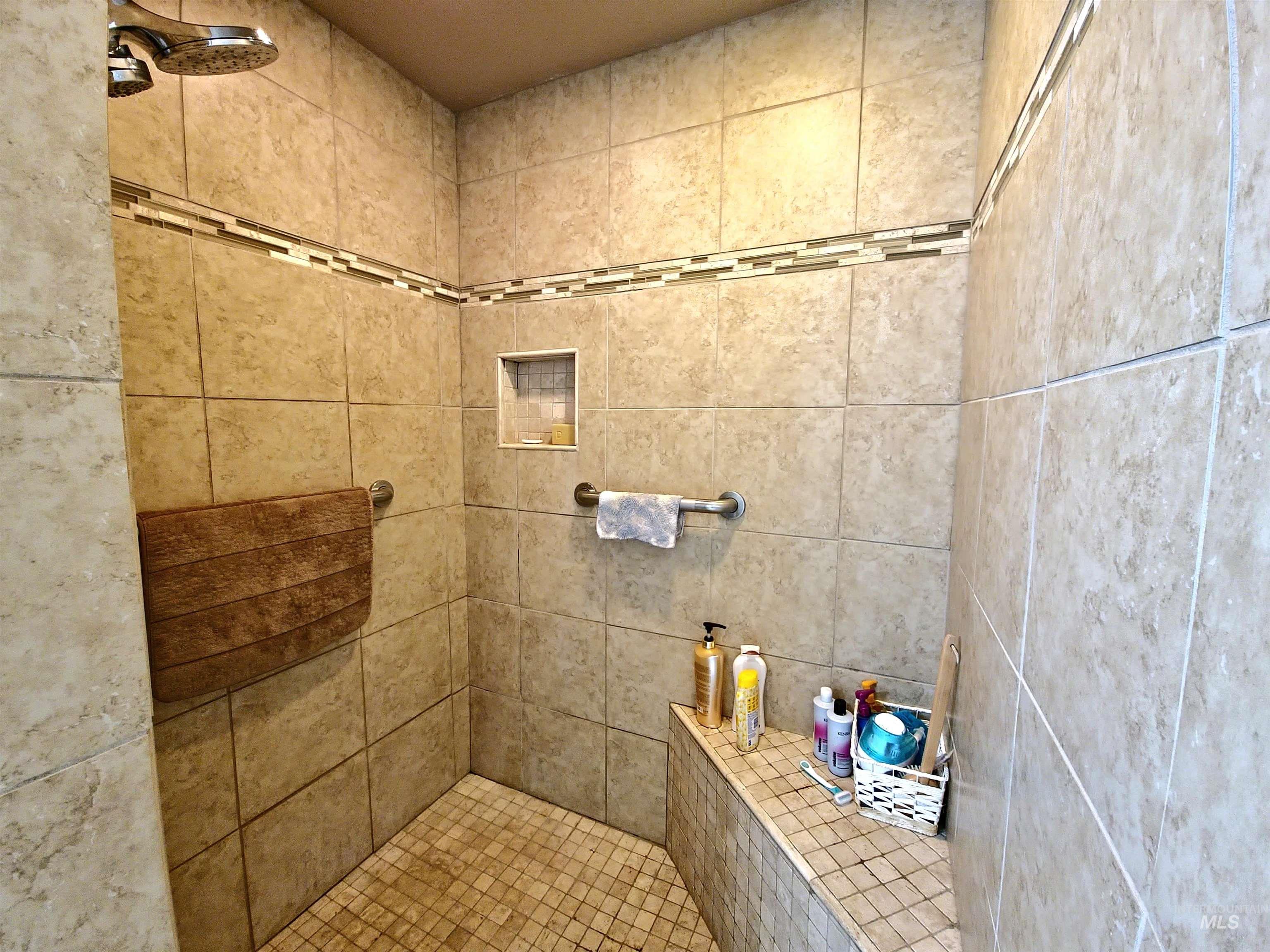 27406 Gem Lane, Juliaetta, Idaho 83535, 3 Bedrooms, 2 Bathrooms, Residential For Sale, Price $550,000,MLS 98974197