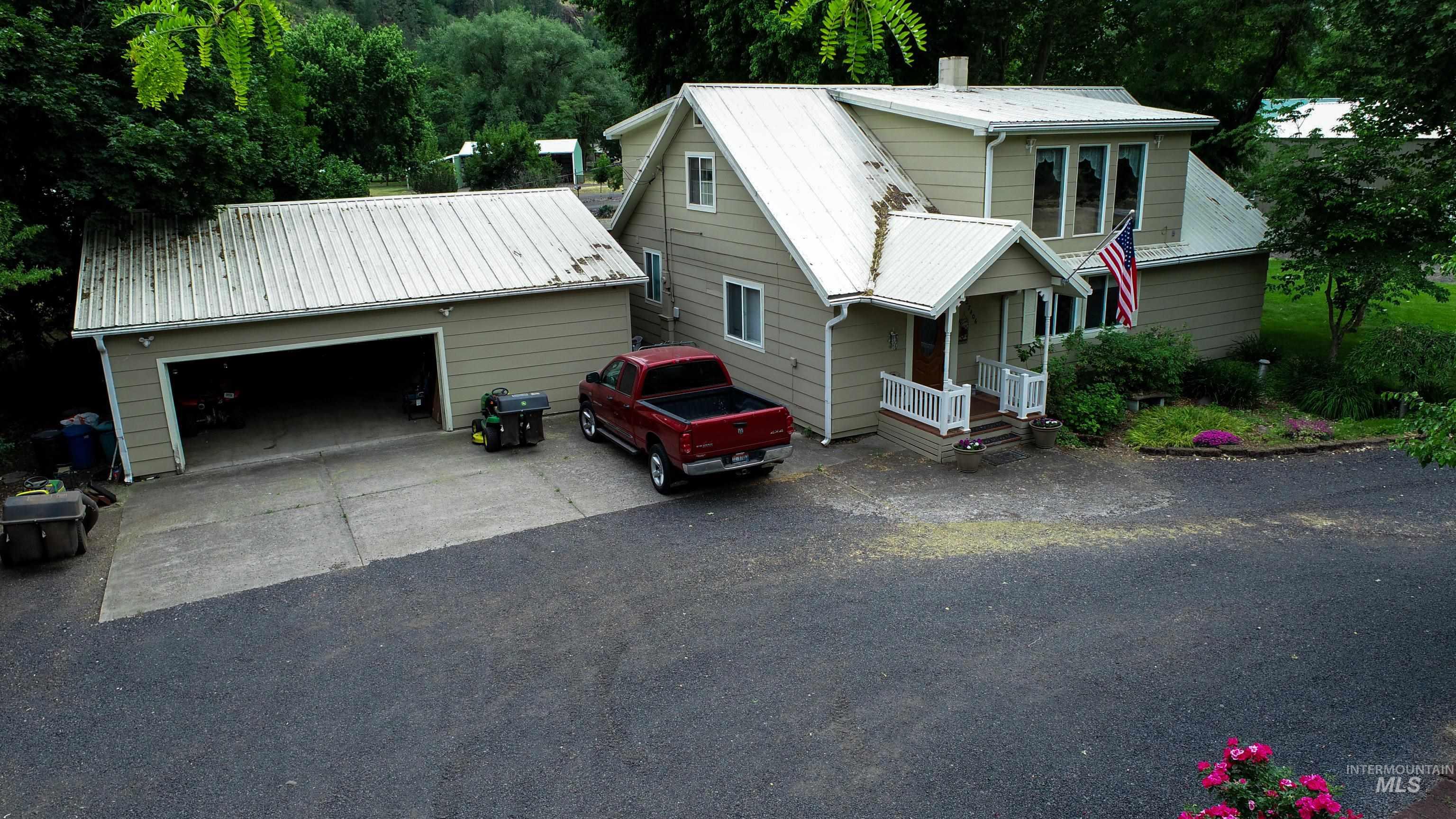 27406 Gem Lane, Juliaetta, Idaho 83535, 3 Bedrooms, 2 Bathrooms, Residential For Sale, Price $550,000,MLS 98974197