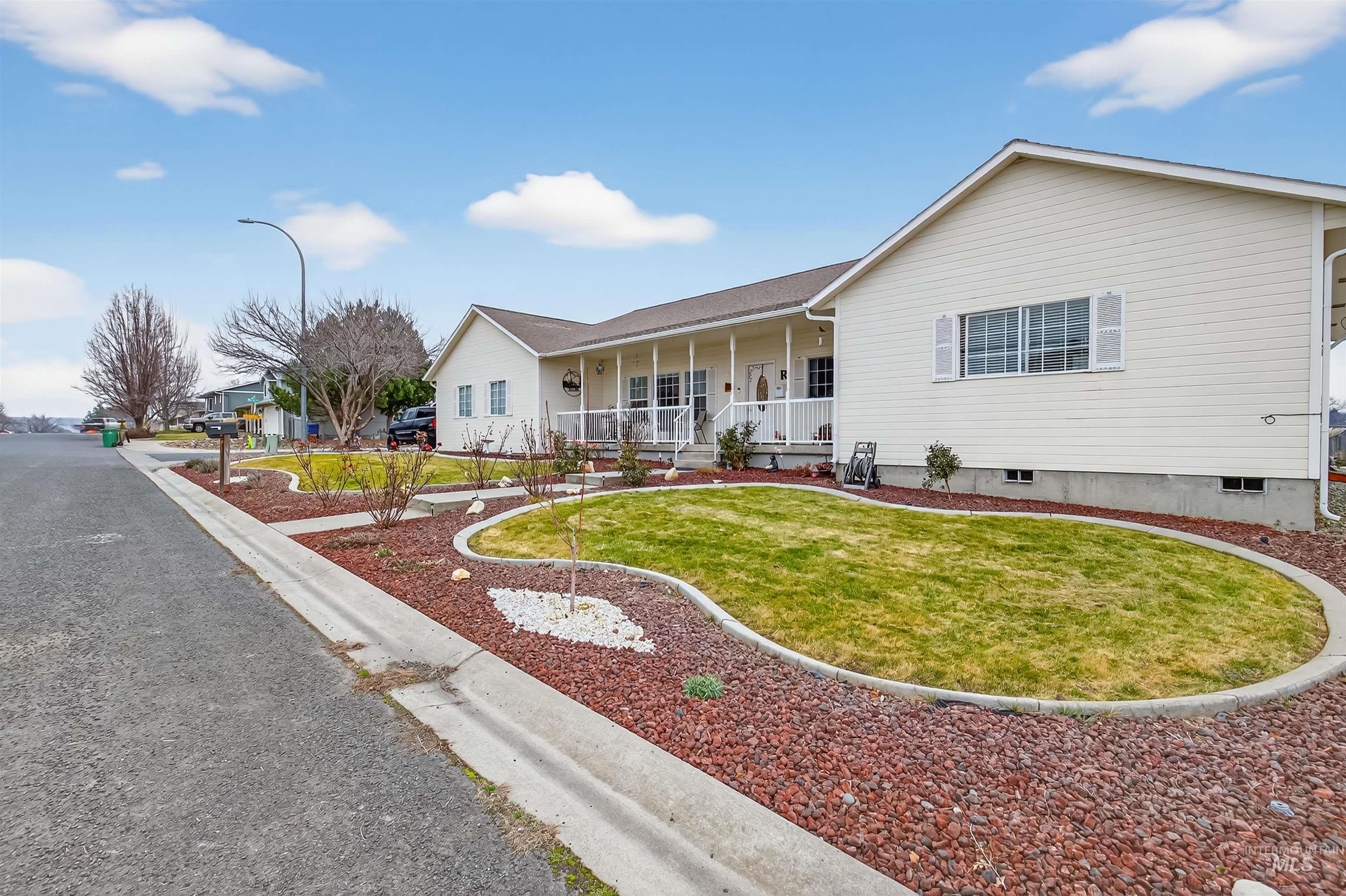 3737 19th St, Lewiston, Idaho 83501, 3 Bedrooms, 2 Bathrooms, Residential For Sale, Price $439,999,MLS 98974199