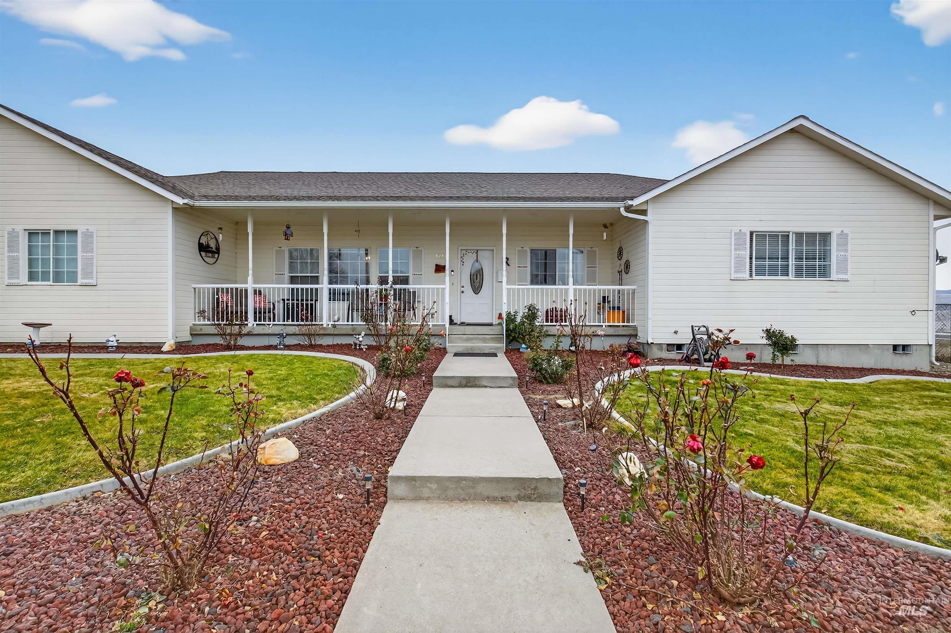 3737 19th St, Lewiston, Idaho 83501, 3 Bedrooms, 2 Bathrooms, Residential For Sale, Price $439,999,MLS 98974199