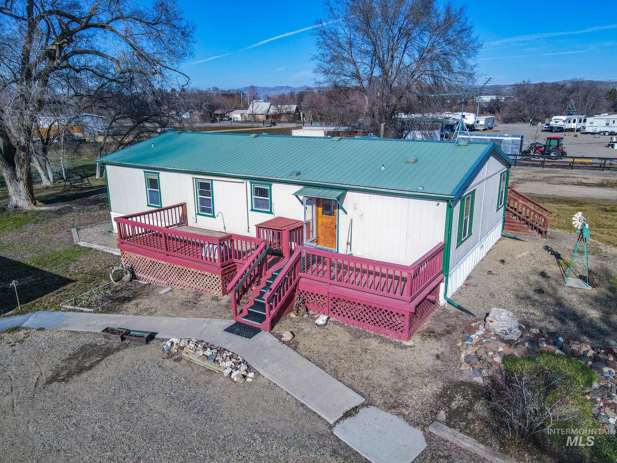 5589 Spur 95 HWY, Ontario, Oregon 97914, 4 Bedrooms, 2 Bathrooms, Residential For Sale, Price $325,000, 98974202