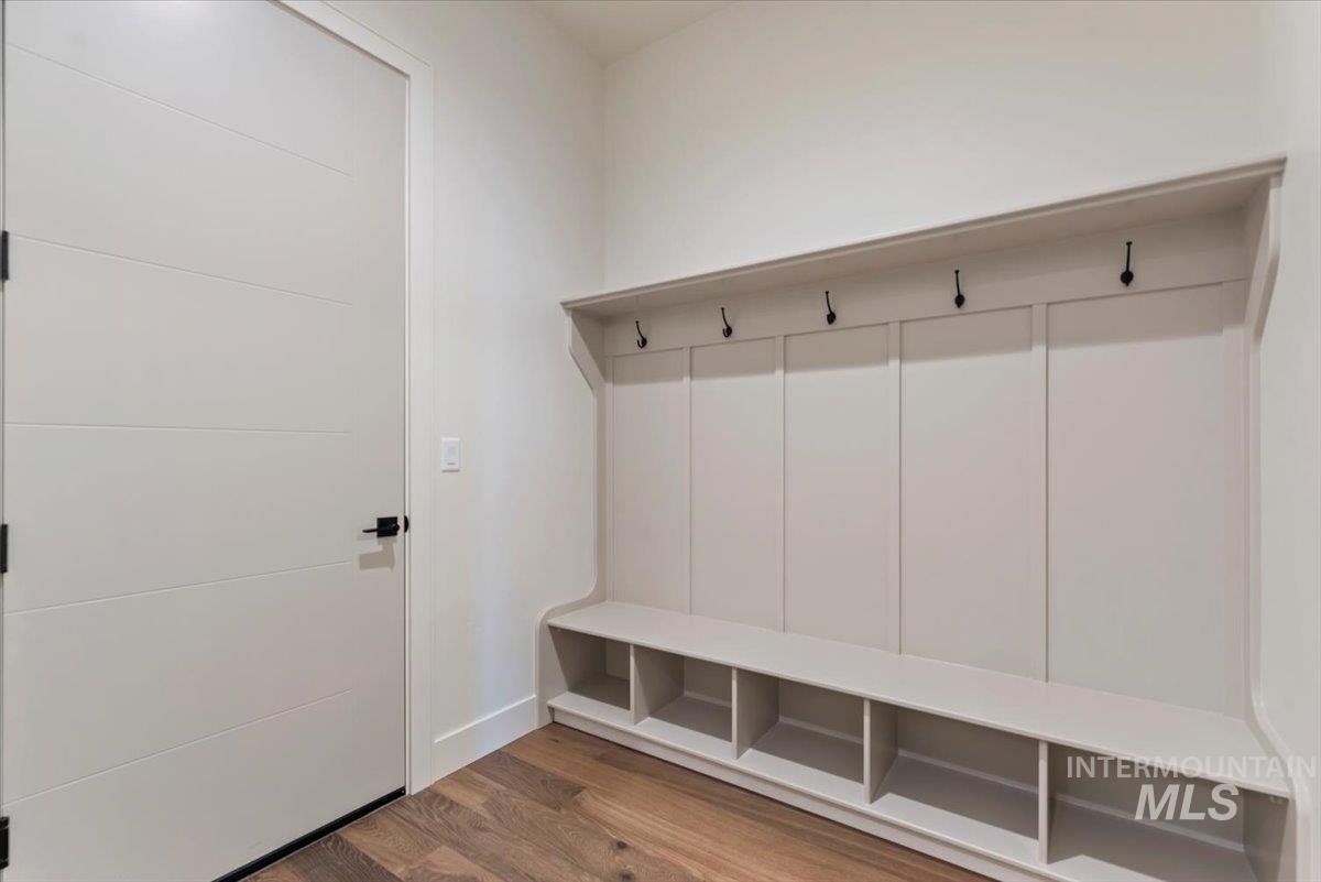 4595 N Arches Ave, Meridian, Idaho 83646, 3 Bedrooms, 2.5 Bathrooms, Residential For Sale, Price $874,900,MLS 98974203