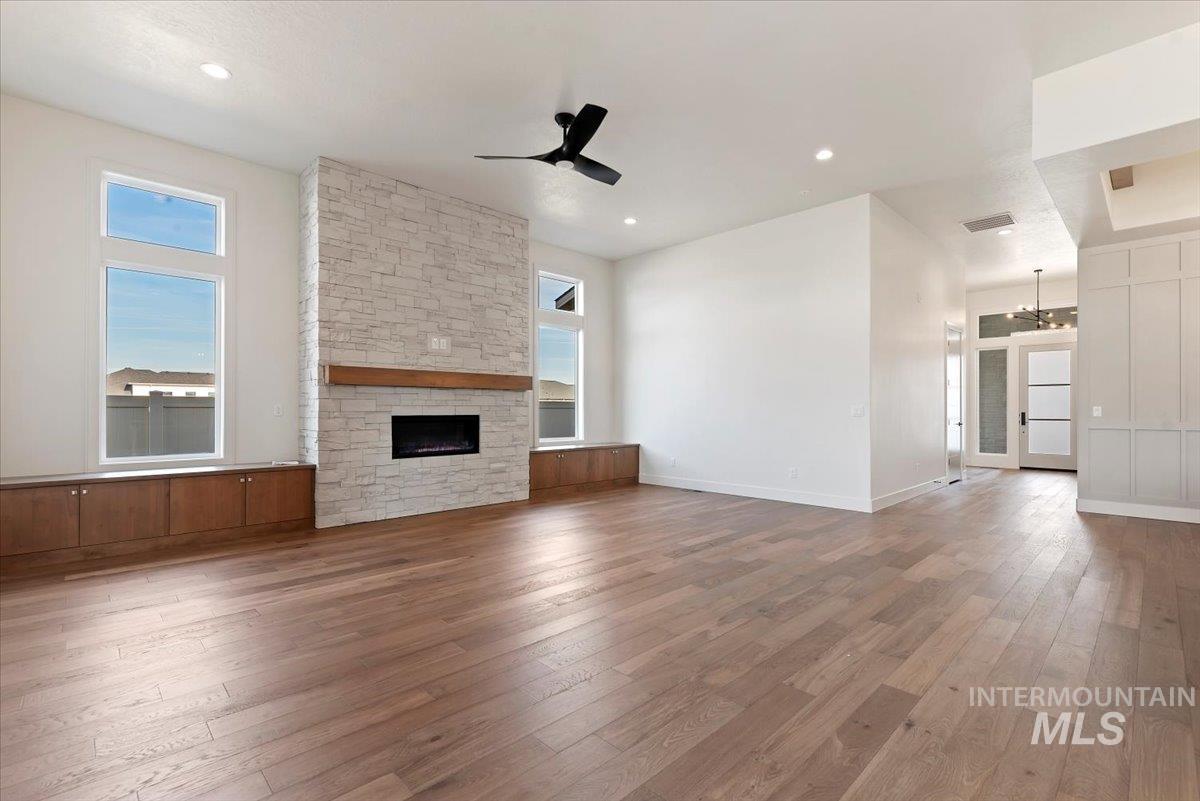 4595 N Arches Ave, Meridian, Idaho 83646, 3 Bedrooms, 2.5 Bathrooms, Residential For Sale, Price $874,900,MLS 98974203