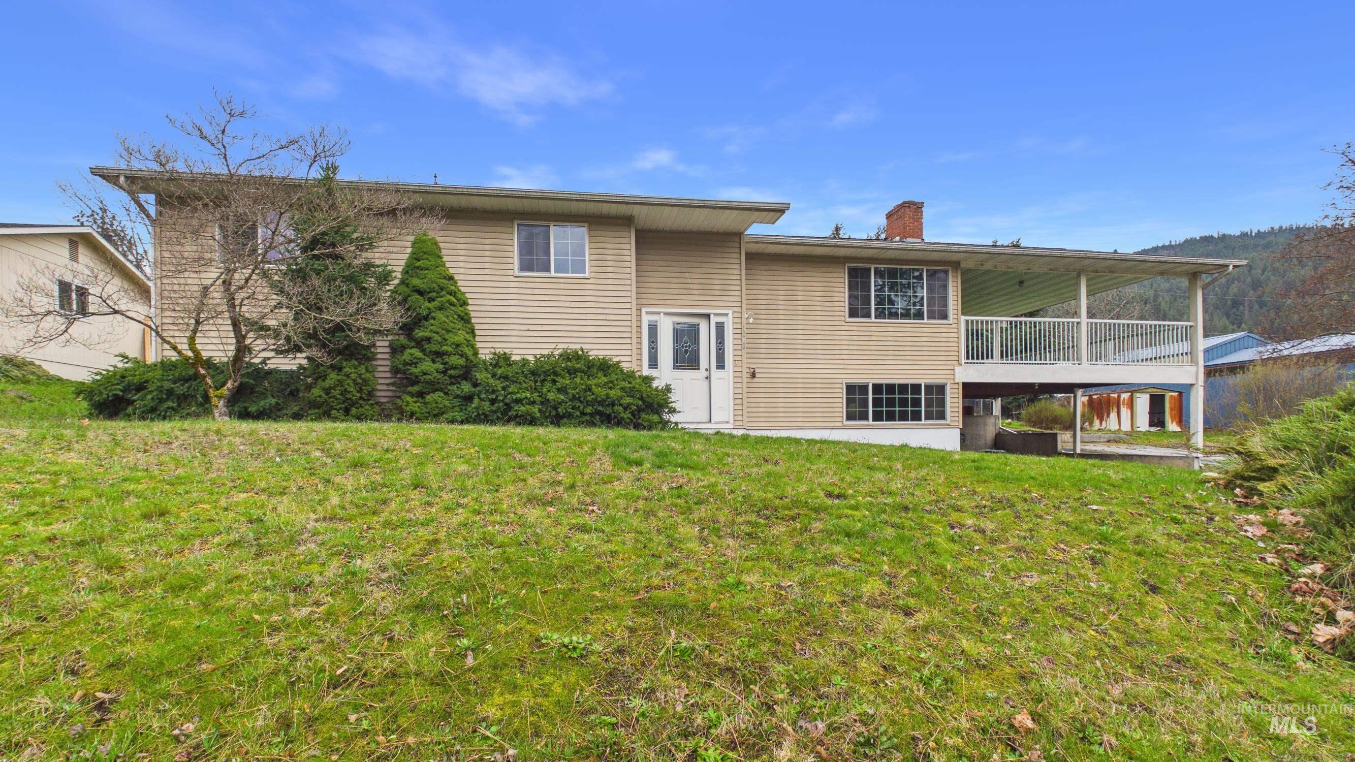 12686 Laqa Ave, Orofino, Idaho 83544, 5 Bedrooms, 2 Bathrooms, Residential For Sale, Price $385,000,MLS 98974208