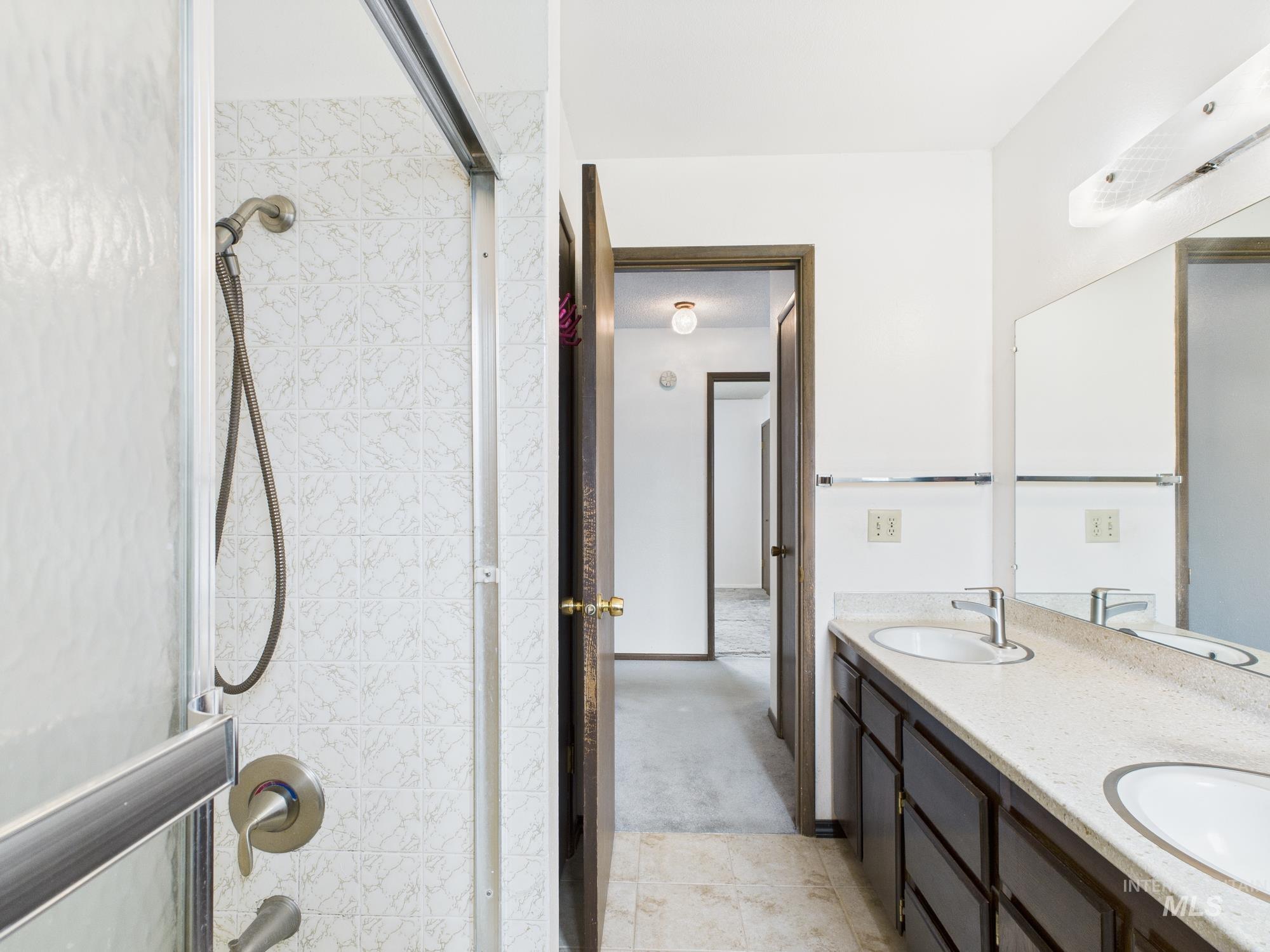 12686 Laqa Ave, Orofino, Idaho 83544, 5 Bedrooms, 2 Bathrooms, Residential For Sale, Price $395,000,MLS 98974208