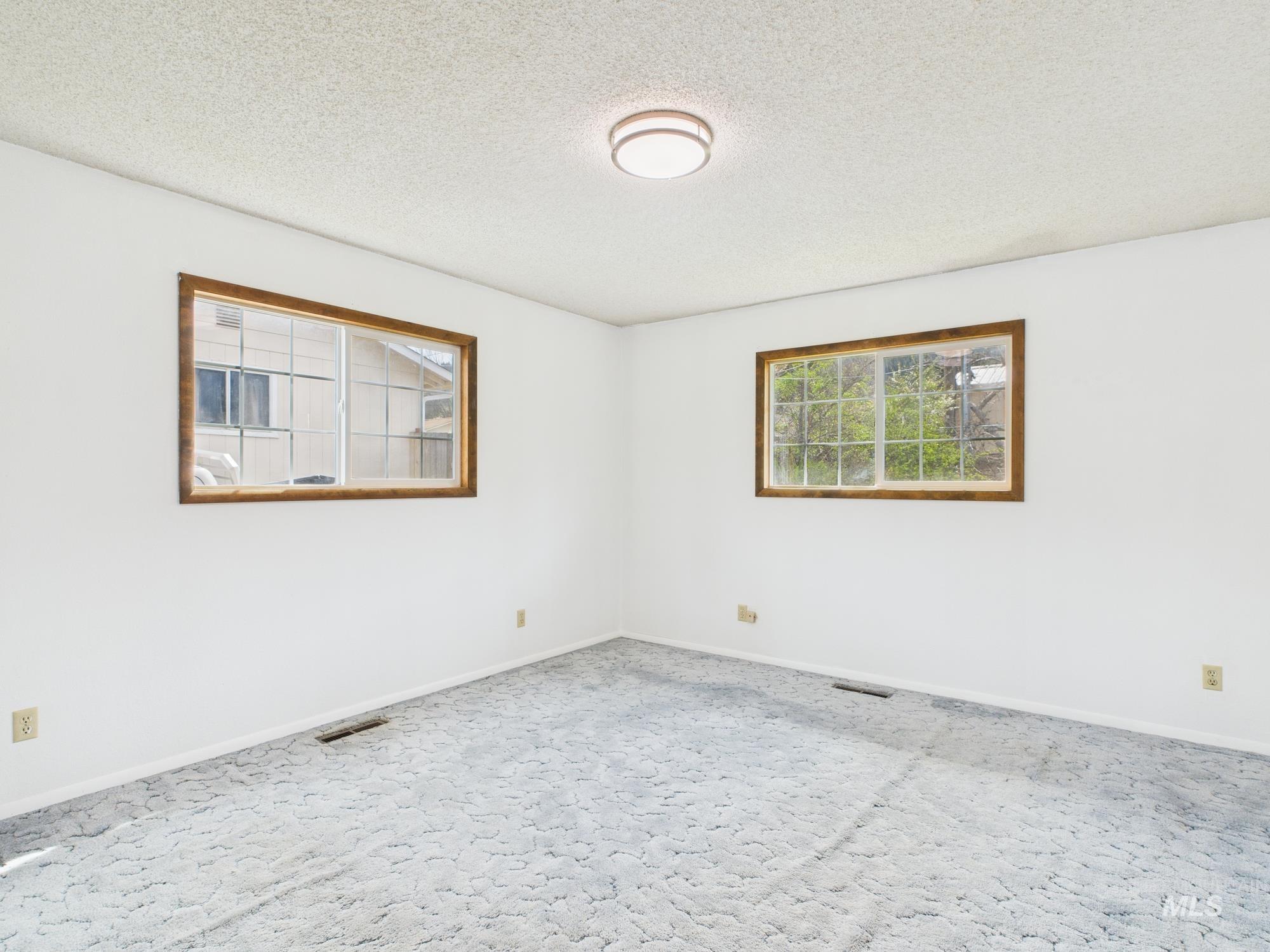 12686 Laqa Ave, Orofino, Idaho 83544, 5 Bedrooms, 2 Bathrooms, Residential For Sale, Price $385,000,MLS 98974208