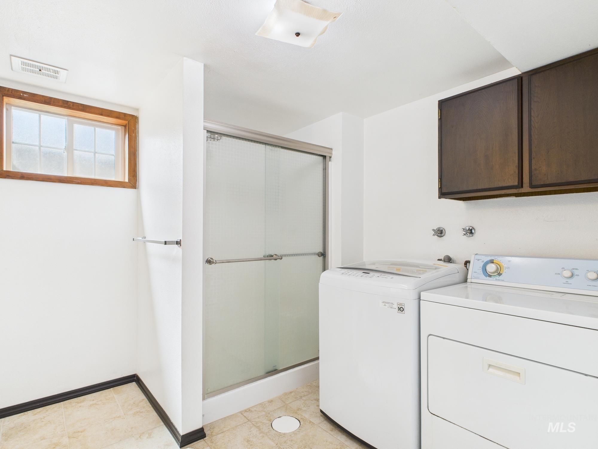 12686 Laqa Ave, Orofino, Idaho 83544, 5 Bedrooms, 2 Bathrooms, Residential For Sale, Price $395,000,MLS 98974208