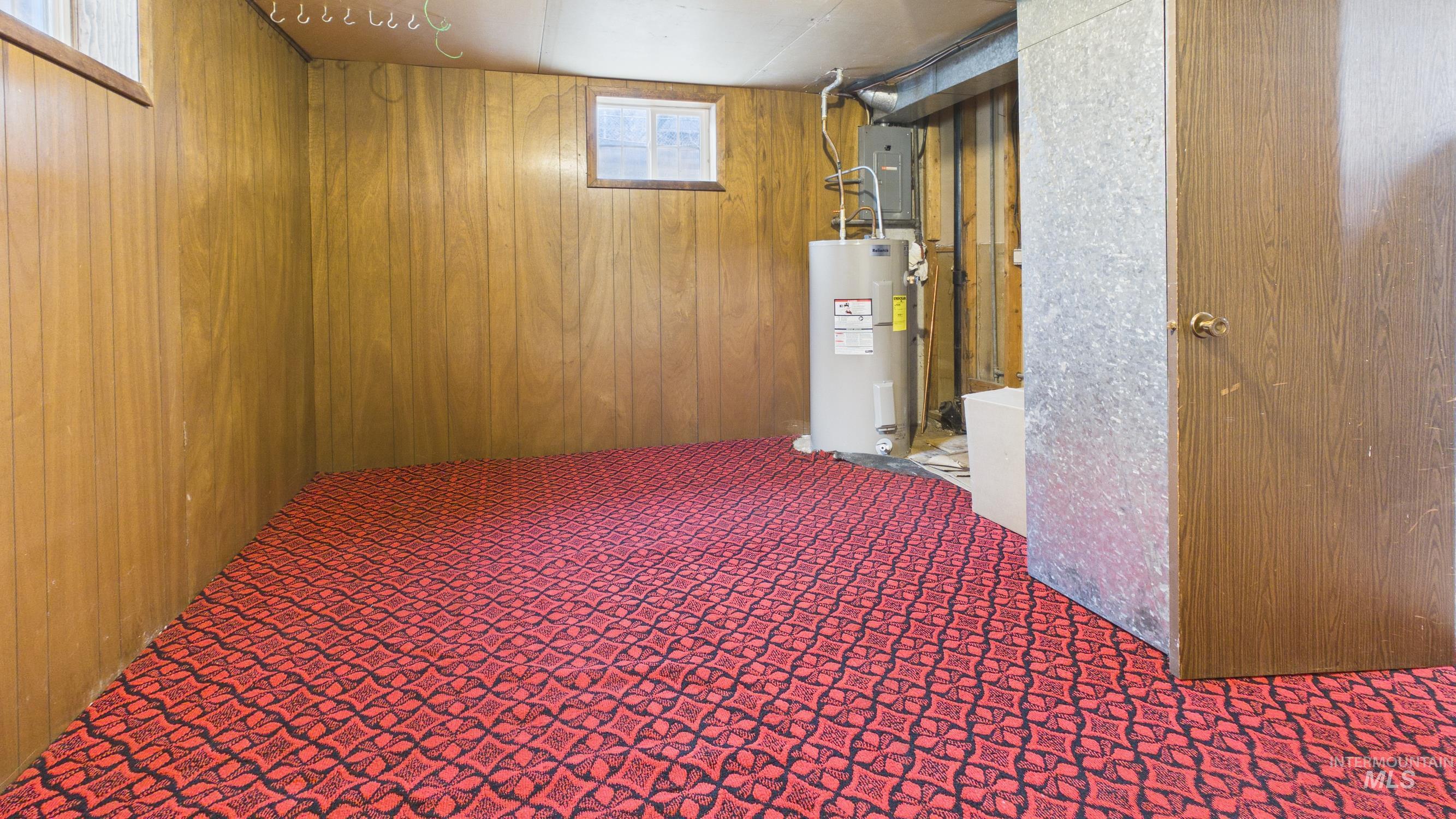 12686 Laqa Ave, Orofino, Idaho 83544, 5 Bedrooms, 2 Bathrooms, Residential For Sale, Price $385,000,MLS 98974208