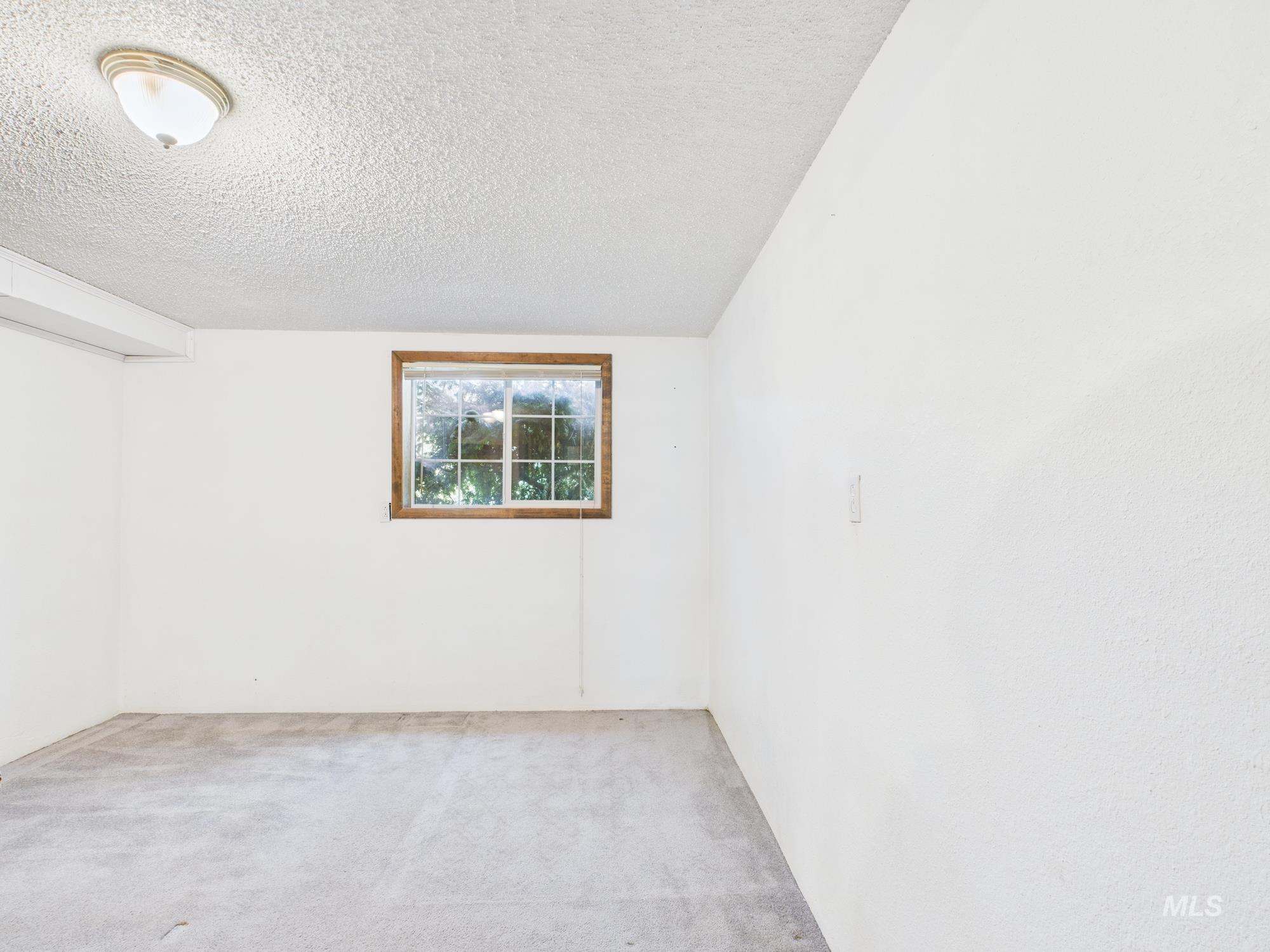 12686 Laqa Ave, Orofino, Idaho 83544, 5 Bedrooms, 2 Bathrooms, Residential For Sale, Price $385,000,MLS 98974208