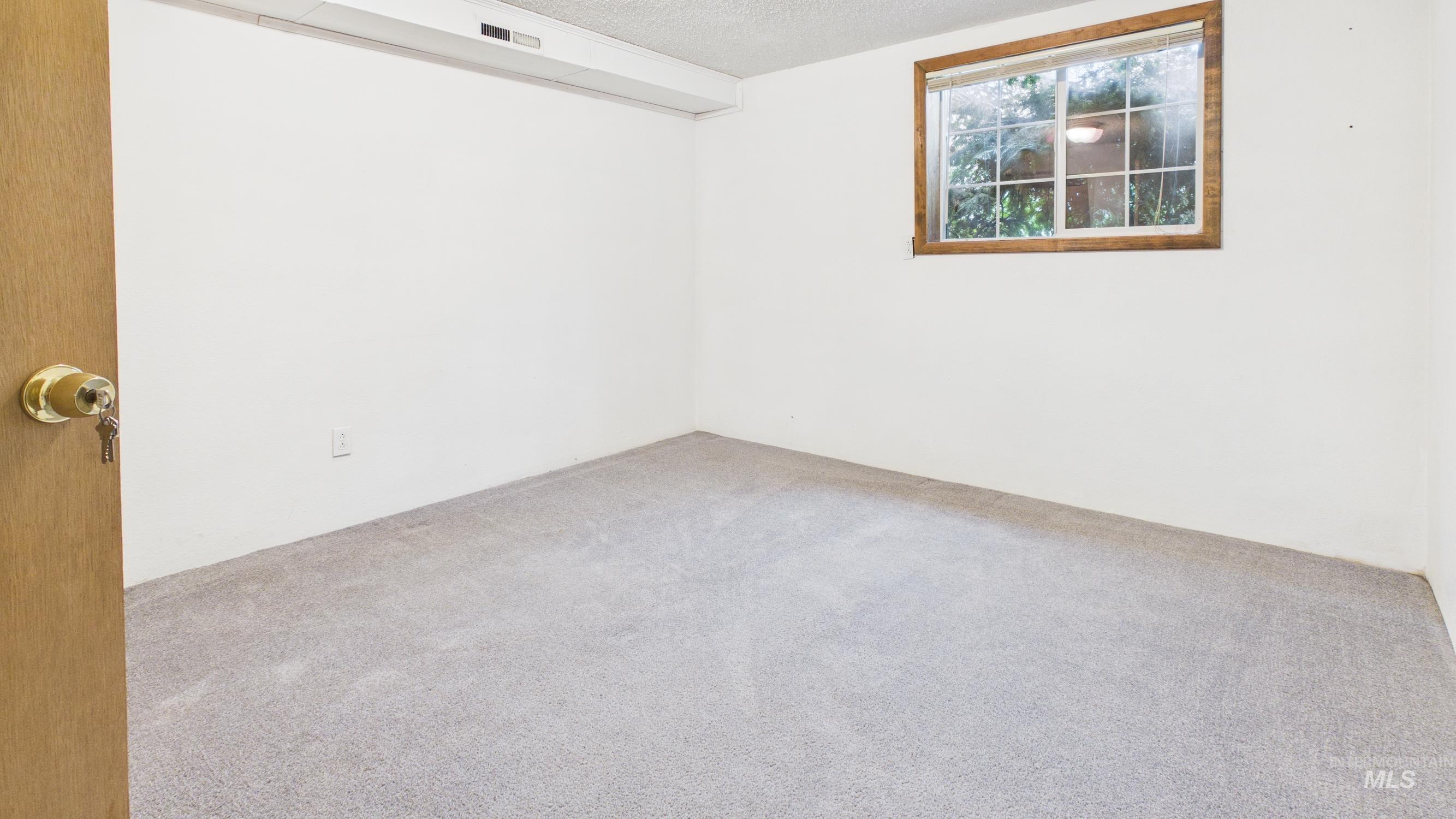 12686 Laqa Ave, Orofino, Idaho 83544, 5 Bedrooms, 2 Bathrooms, Residential For Sale, Price $385,000,MLS 98974208