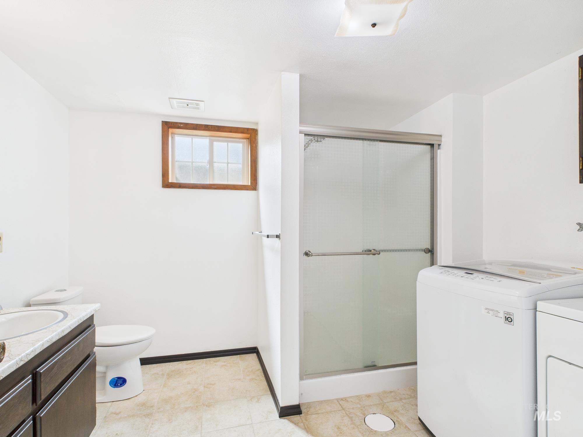 12686 Laqa Ave, Orofino, Idaho 83544, 5 Bedrooms, 2 Bathrooms, Residential For Sale, Price $385,000,MLS 98974208