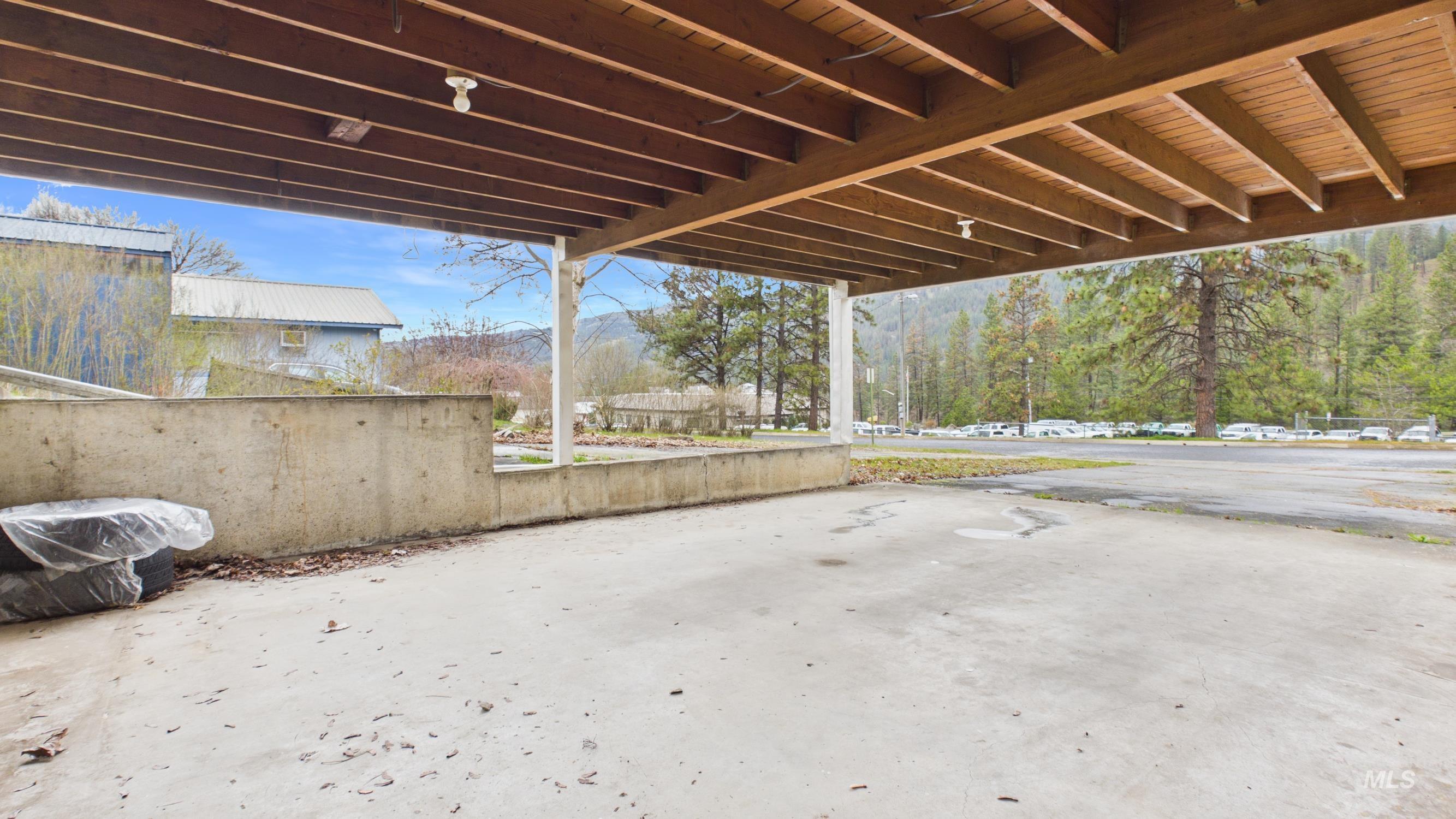 12686 Laqa Ave, Orofino, Idaho 83544, 5 Bedrooms, 2 Bathrooms, Residential For Sale, Price $385,000,MLS 98974208