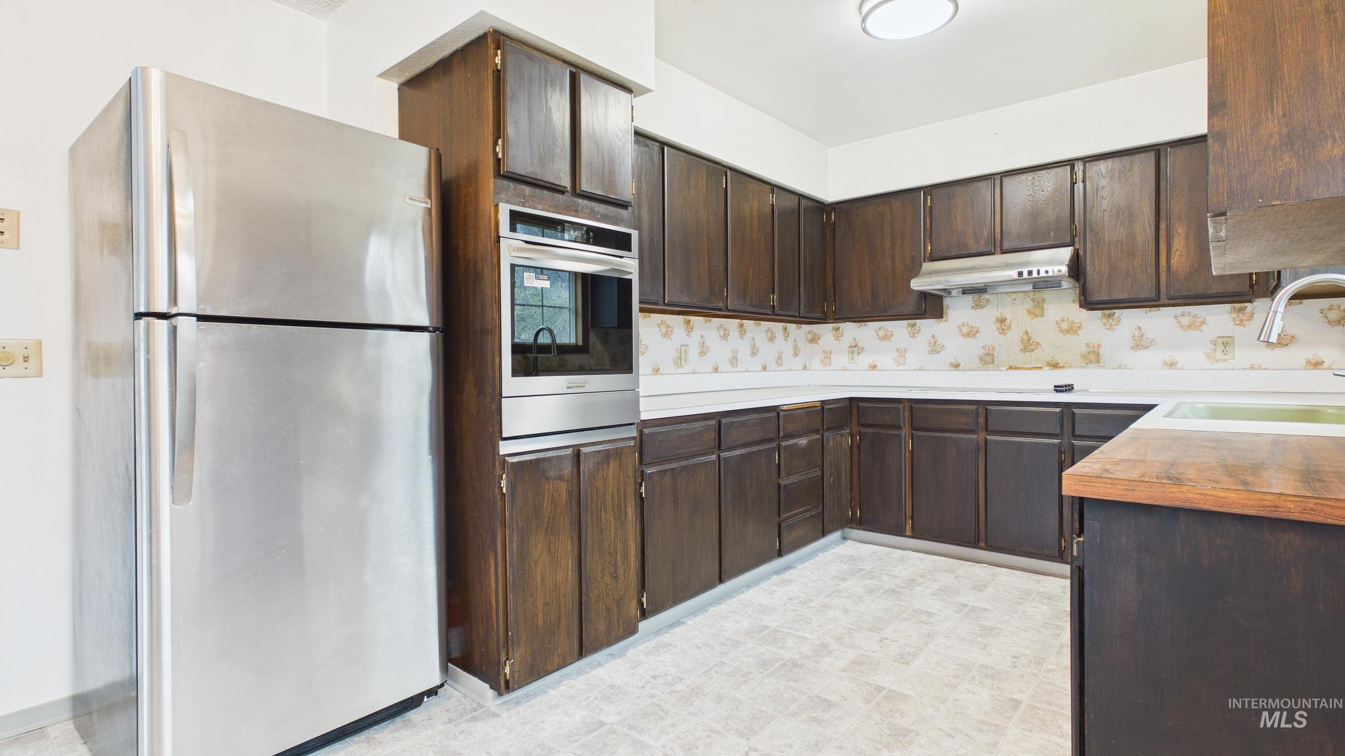 12686 Laqa Ave, Orofino, Idaho 83544, 5 Bedrooms, 2 Bathrooms, Residential For Sale, Price $385,000,MLS 98974208