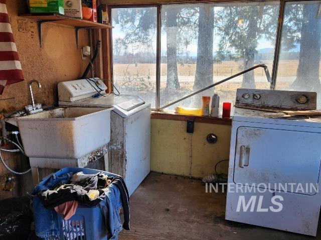 62637 Dry Creek Lane, Summerville, Oregon 97876, 3 Bedrooms, 1 Bathroom, Residential For Sale, Price $995,000,MLS 98974211