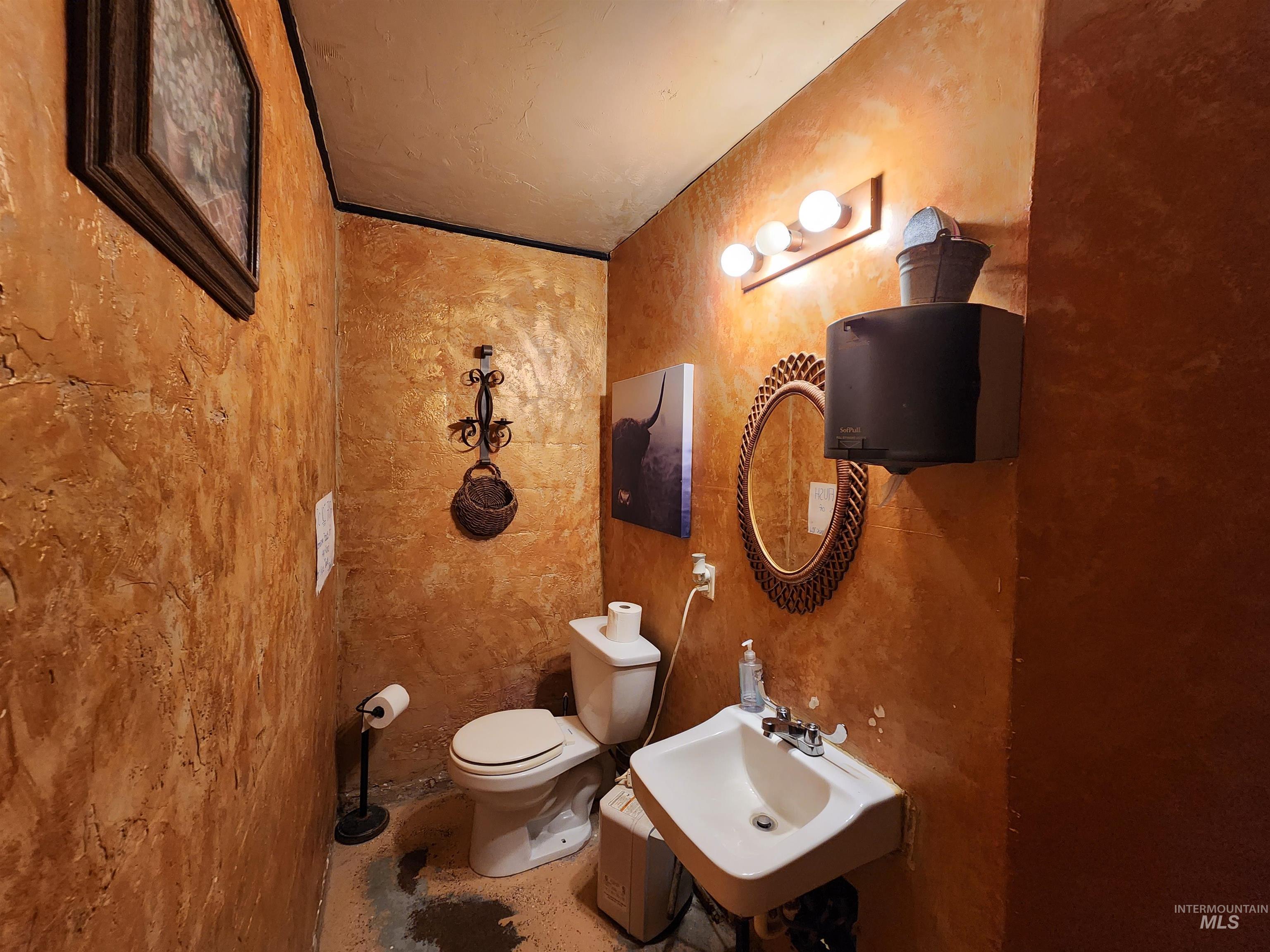 135 E Main St, Oakley, Idaho 83346, Business/Commercial For Sale, Price $450,000,MLS 98974212