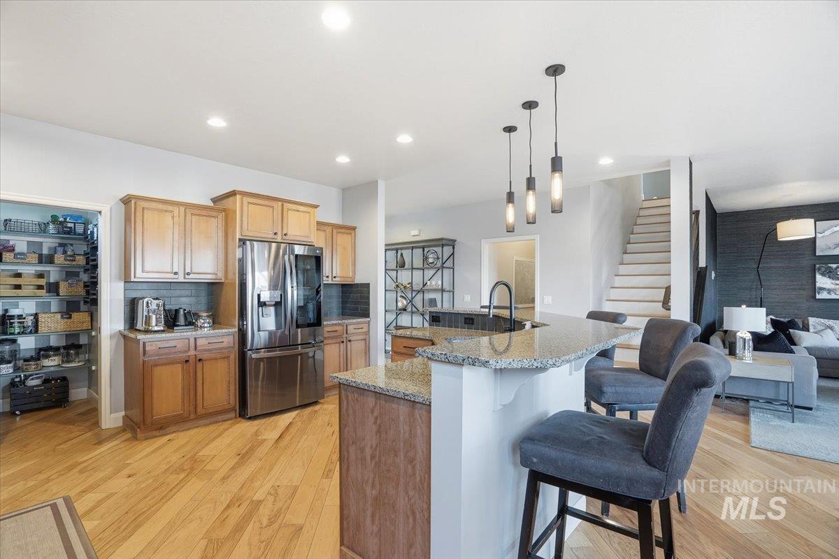 946 W Bacall St., Meridian, Idaho 83646, 5 Bedrooms, 3.5 Bathrooms, Residential For Sale, Price $896,500, 98974214