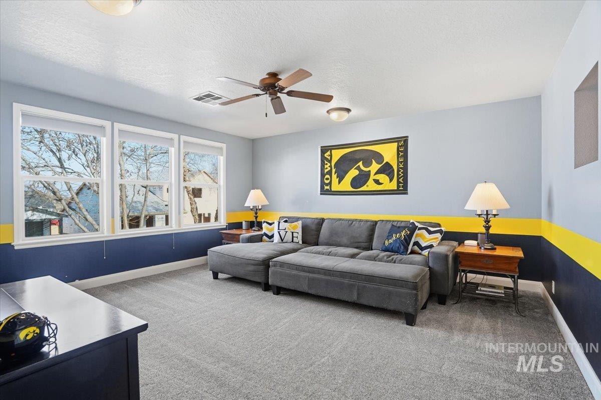 946 W Bacall St., Meridian, Idaho 83646, 5 Bedrooms, 3.5 Bathrooms, Residential For Sale, Price $896,500, 98974214