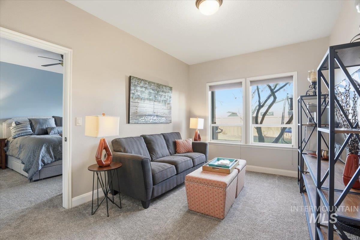 946 W Bacall St., Meridian, Idaho 83646, 5 Bedrooms, 3.5 Bathrooms, Residential For Sale, Price $896,500, 98974214