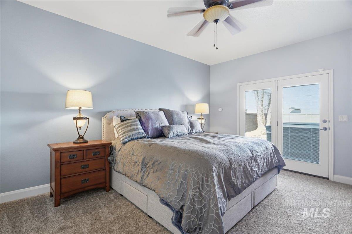 946 W Bacall St., Meridian, Idaho 83646, 5 Bedrooms, 3.5 Bathrooms, Residential For Sale, Price $896,500, 98974214