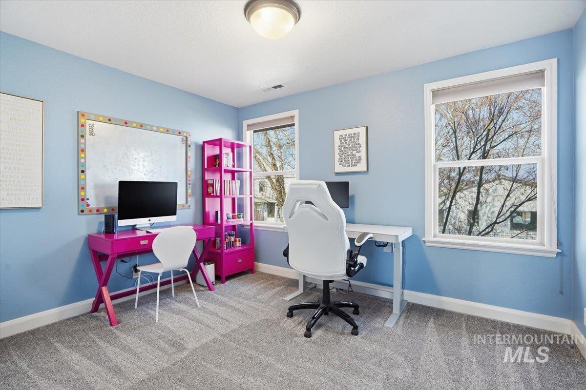 946 W Bacall St., Meridian, Idaho 83646, 5 Bedrooms, 3.5 Bathrooms, Residential For Sale, Price $896,500, 98974214