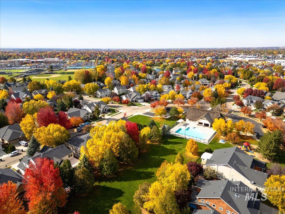 946 W Bacall St., Meridian, Idaho 83646, 5 Bedrooms, 3.5 Bathrooms, Residential For Sale, Price $896,500, 98974214