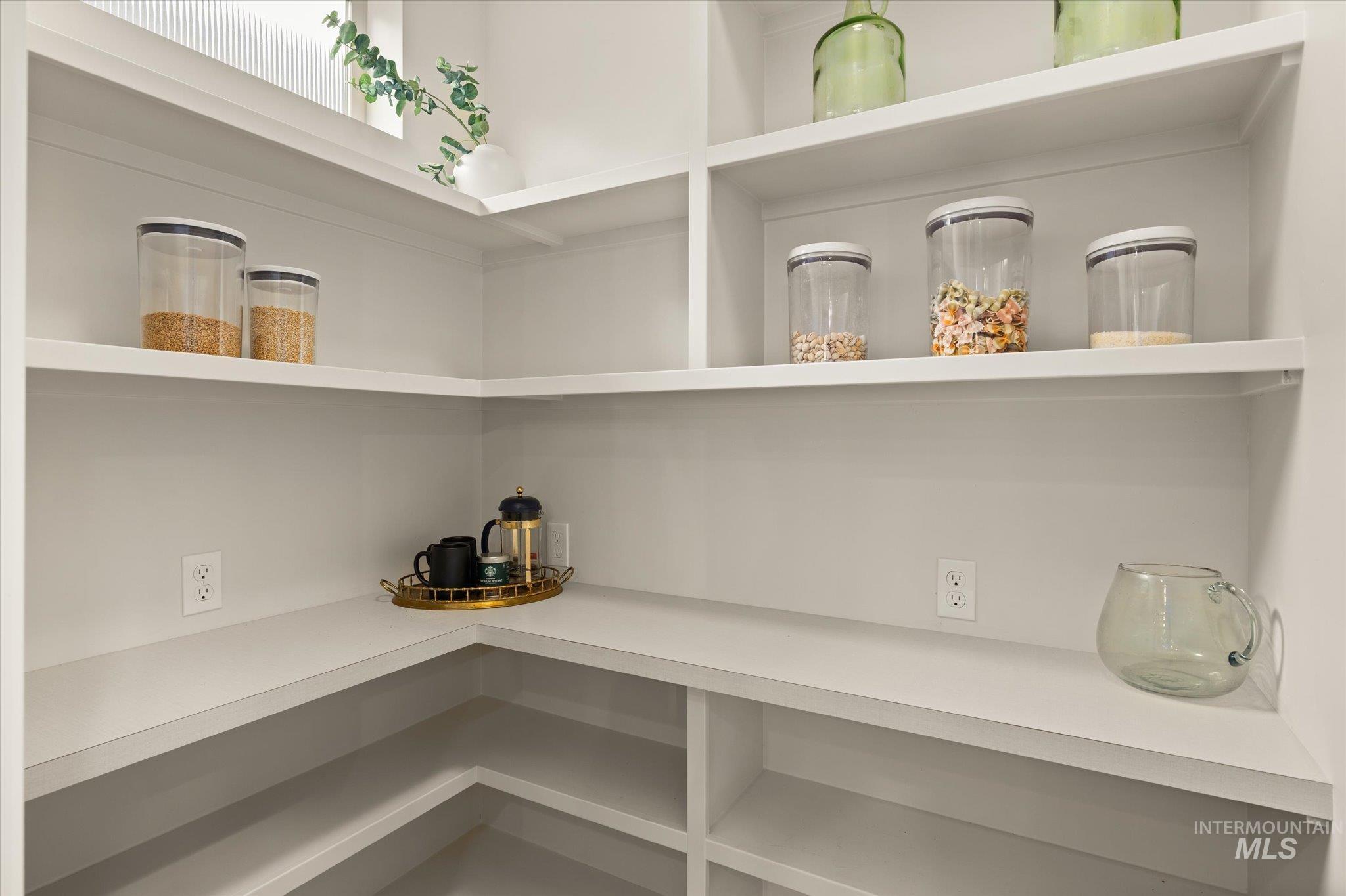 6318 S Utmost Ln, Meridian, Idaho 83642, 3 Bedrooms, 2.5 Bathrooms, Rental For Rent, Price $2,750,MLS 98974215