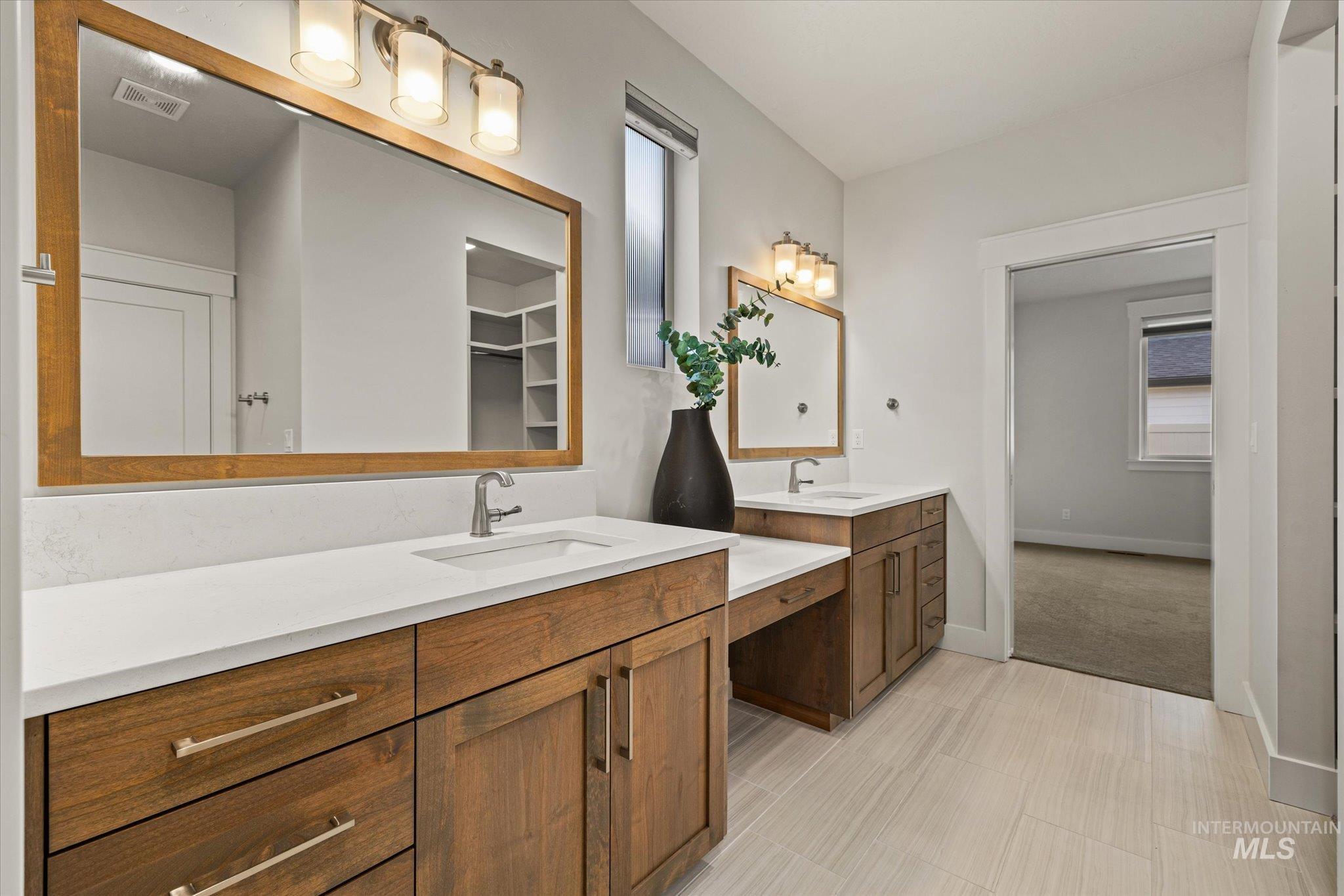 6318 S Utmost Ln, Meridian, Idaho 83642, 3 Bedrooms, 2.5 Bathrooms, Rental For Rent, Price $2,750,MLS 98974215