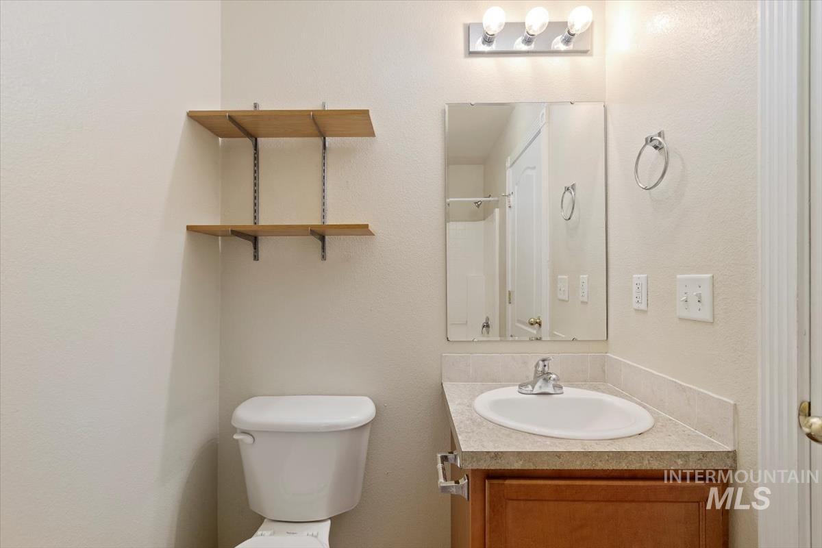 6715 W Morris Hill Ln, Boise, Idaho 83704, 2 Bedrooms, 1.5 Bathrooms, Residential Income For Sale, Price $949,000,MLS 98974221