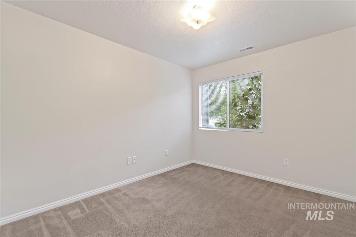 6715 W Morris Hill Ln, Boise, Idaho 83704, 2 Bedrooms, 1.5 Bathrooms, Residential Income For Sale, Price $949,000,MLS 98974221