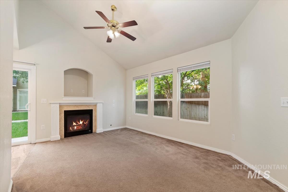 6715 W Morris Hill Ln, Boise, Idaho 83704, 2 Bedrooms, 1.5 Bathrooms, Residential Income For Sale, Price $949,000,MLS 98974221