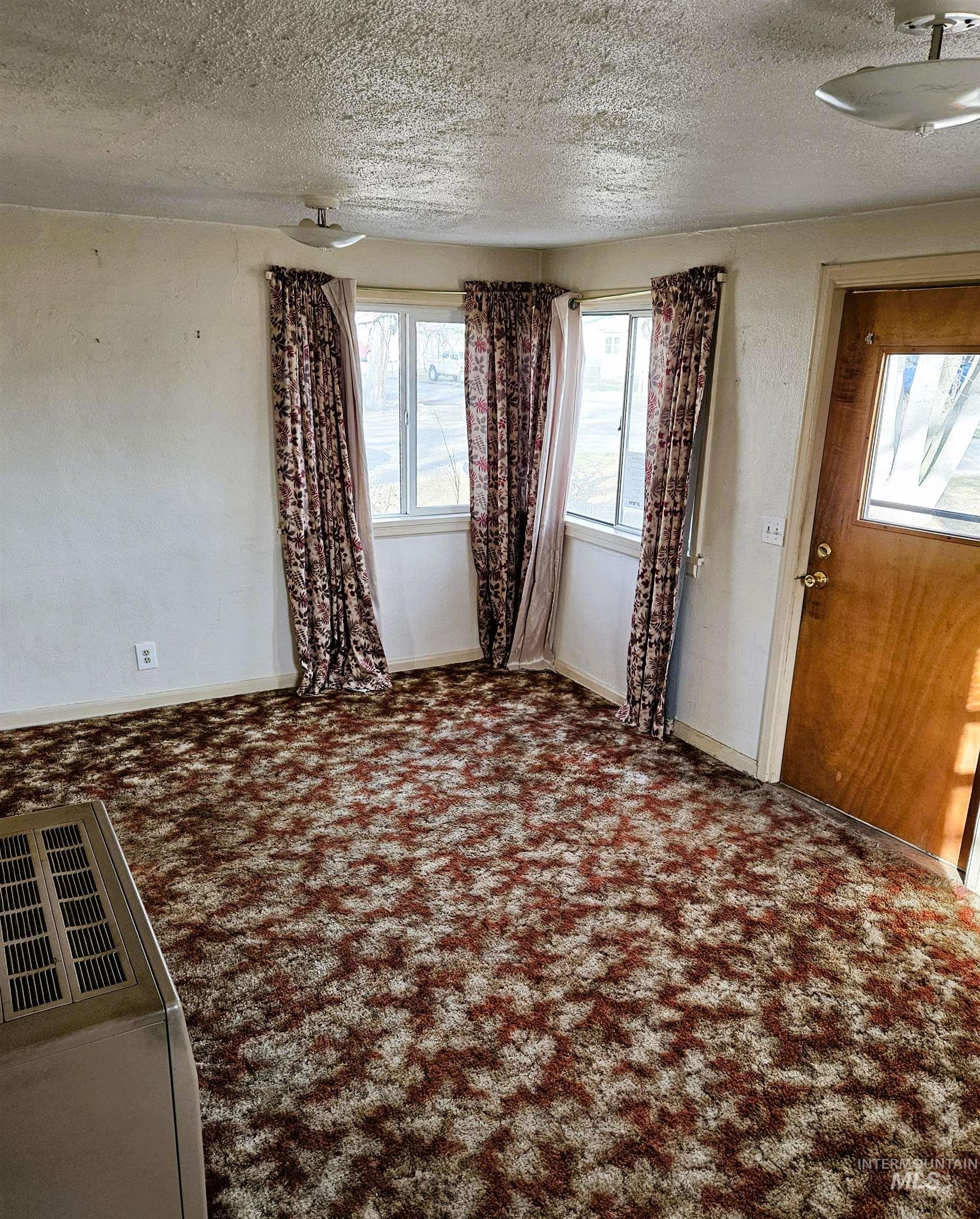 909 Oregon St, Gooding, Idaho 83330, 1 Bedroom, 1 Bathroom, Residential For Sale, Price $139,900,MLS 98974223