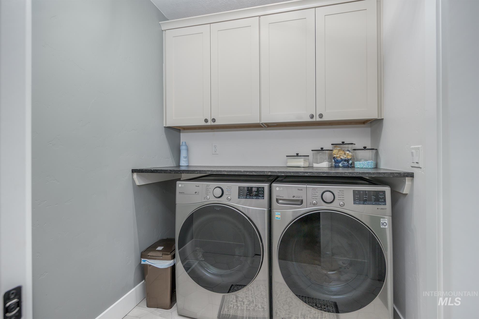 6686 N Asissi Lane, Meridian, Idaho 83646, 3 Bedrooms, 2.5 Bathrooms, Residential For Sale, Price $739,000,MLS 98974225