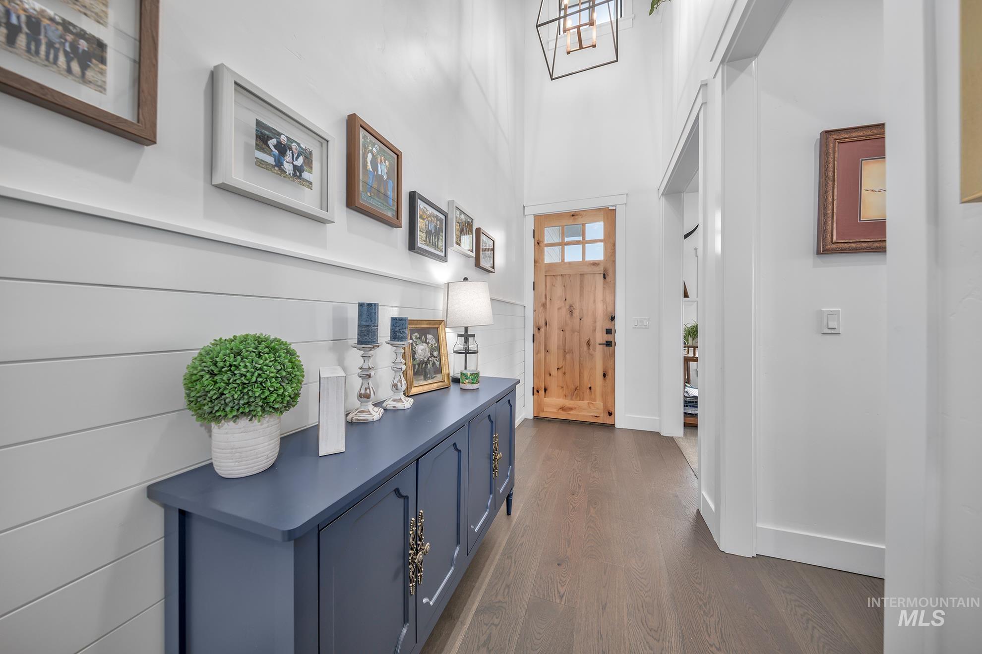 6686 N Asissi Lane, Meridian, Idaho 83646, 3 Bedrooms, 2.5 Bathrooms, Residential For Sale, Price $739,000,MLS 98974225