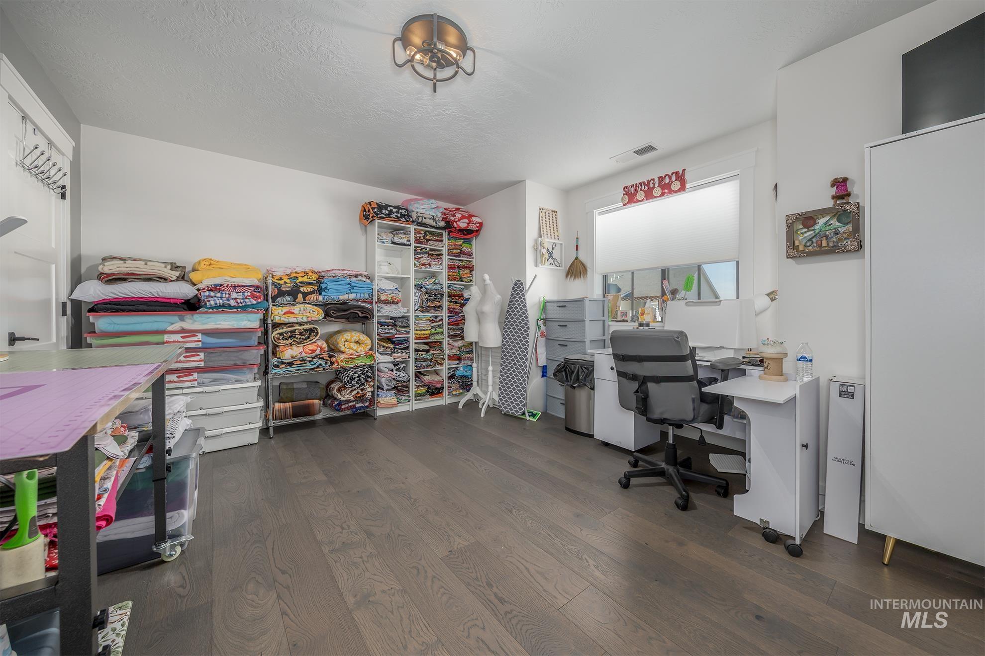 6686 N Asissi Lane, Meridian, Idaho 83646, 3 Bedrooms, 2.5 Bathrooms, Residential For Sale, Price $739,000,MLS 98974225