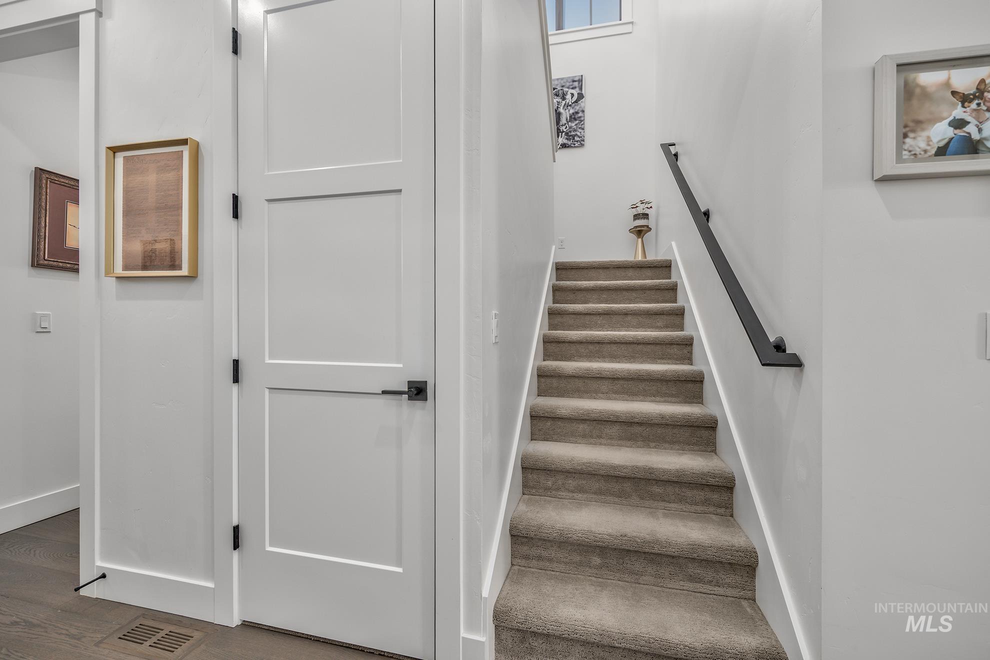 6686 N Asissi Lane, Meridian, Idaho 83646, 3 Bedrooms, 2.5 Bathrooms, Residential For Sale, Price $739,000,MLS 98974225