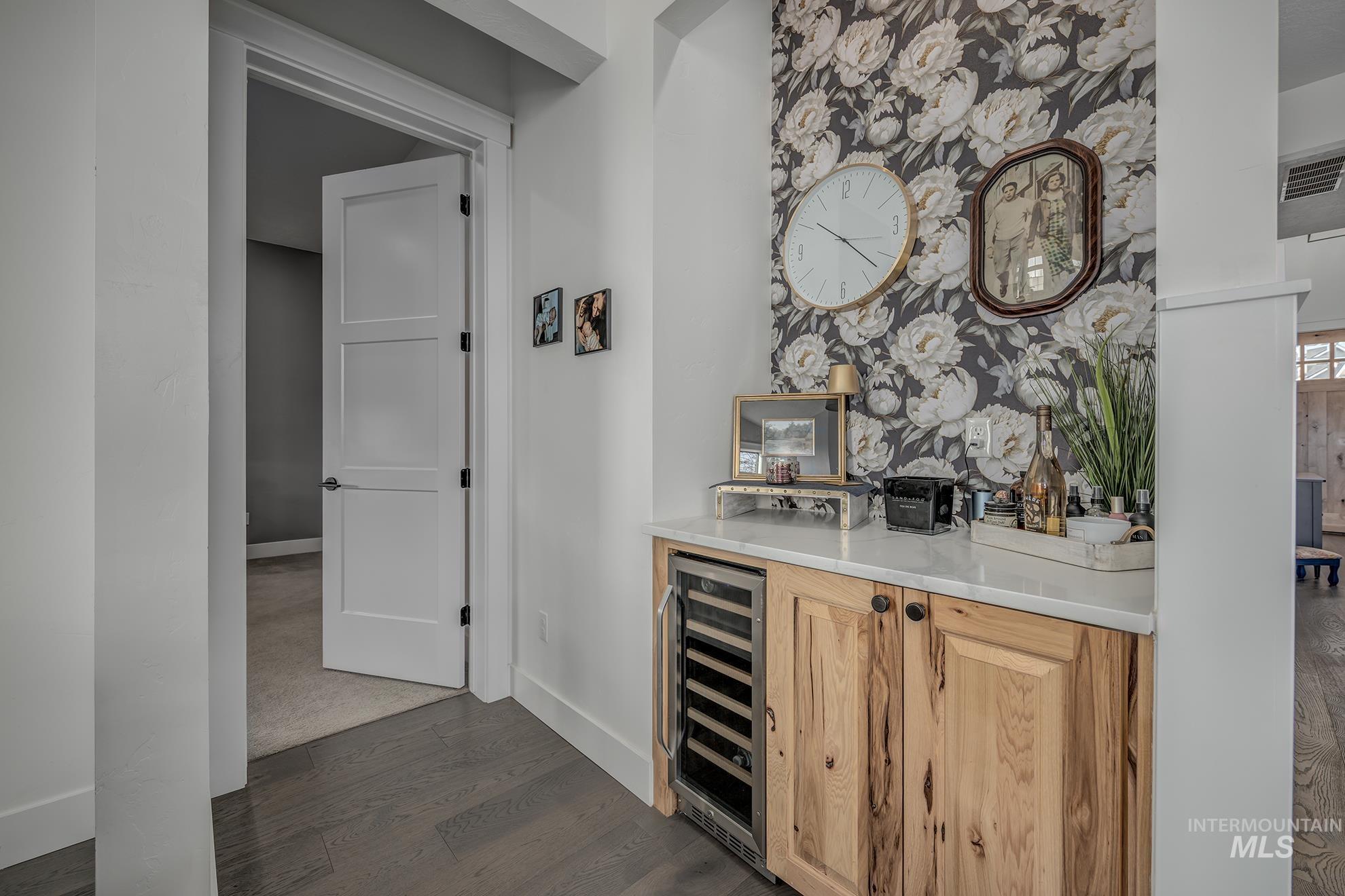 6686 N Asissi Lane, Meridian, Idaho 83646, 3 Bedrooms, 2.5 Bathrooms, Residential For Sale, Price $739,000,MLS 98974225