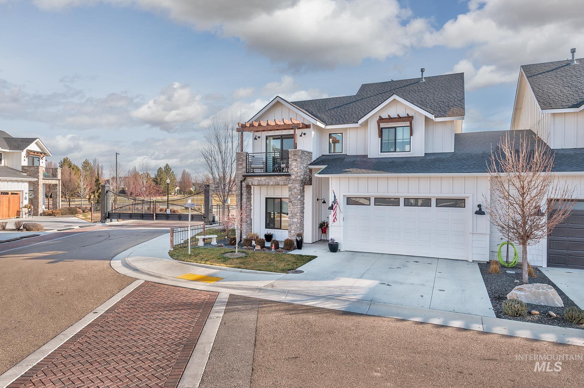 6686 N Asissi Lane, Meridian, Idaho 83646, 3 Bedrooms, 2.5 Bathrooms, Residential For Sale, Price $739,000,MLS 98974225