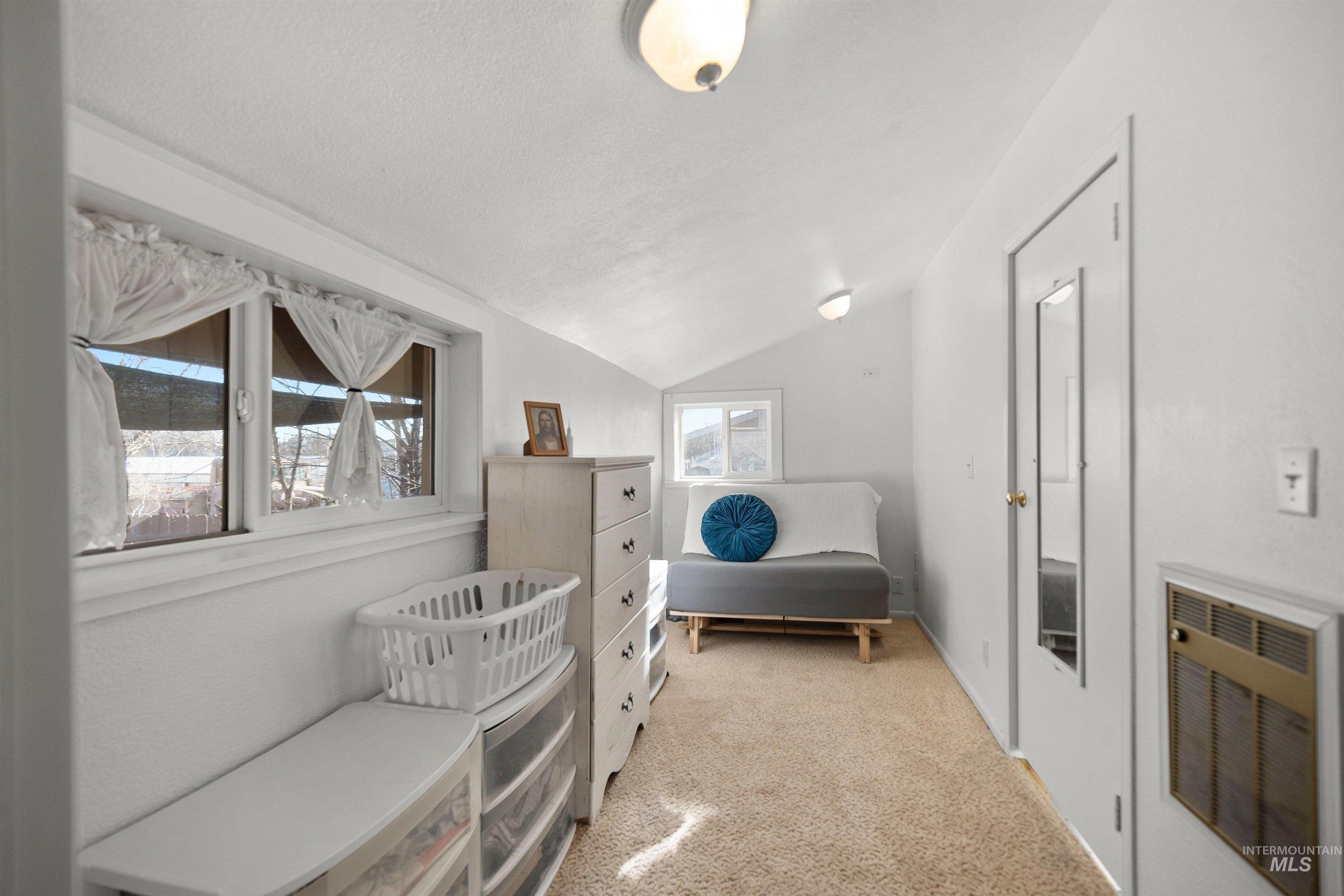 1710 1st Street South, Nampa, Idaho 83651, 2 Bedrooms, 1 Bathroom, Residential For Sale, Price $285,000,MLS 98974228