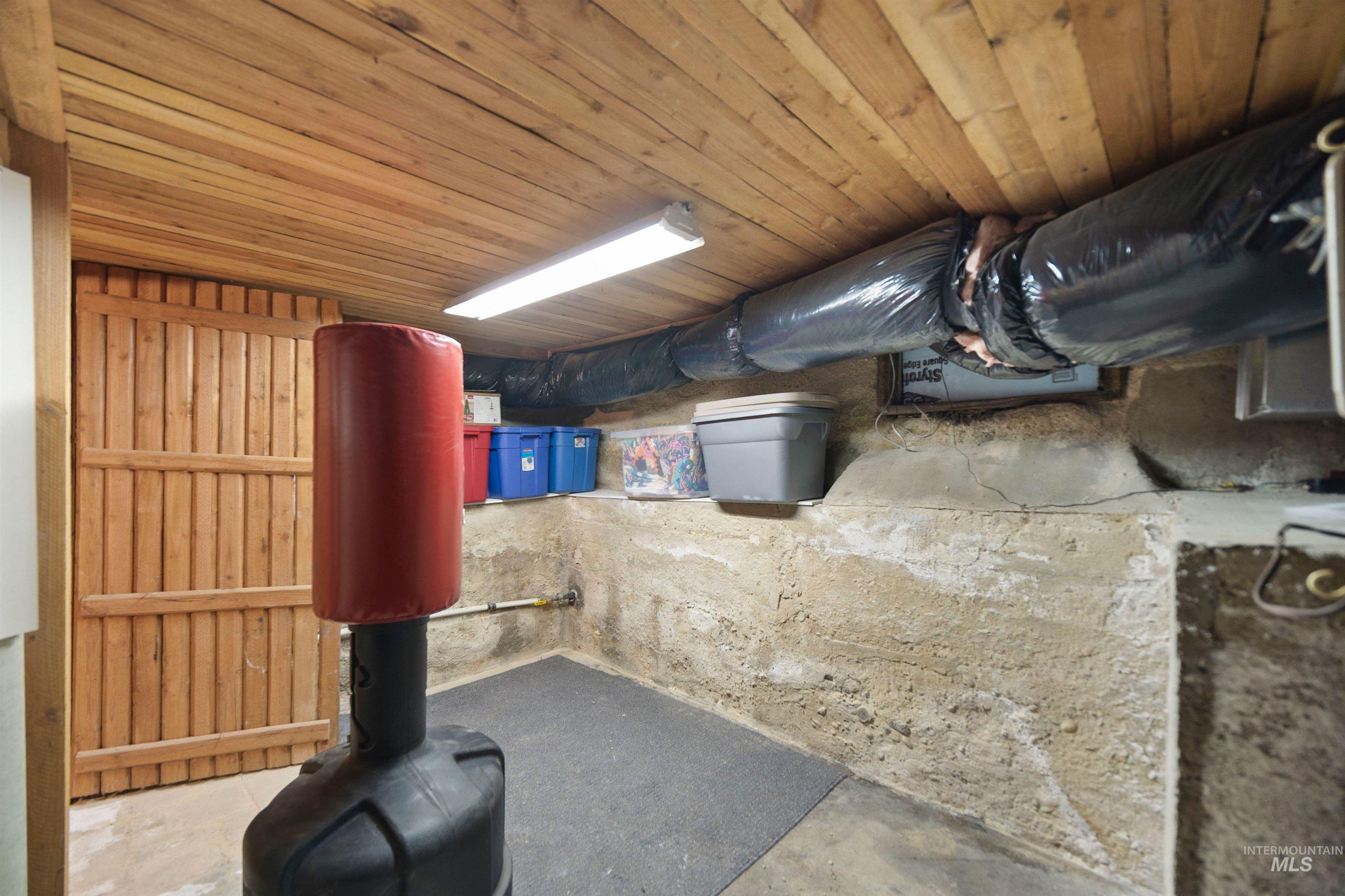 1710 1st Street South, Nampa, Idaho 83651, 2 Bedrooms, 1 Bathroom, Residential For Sale, Price $295,000,MLS 98974228