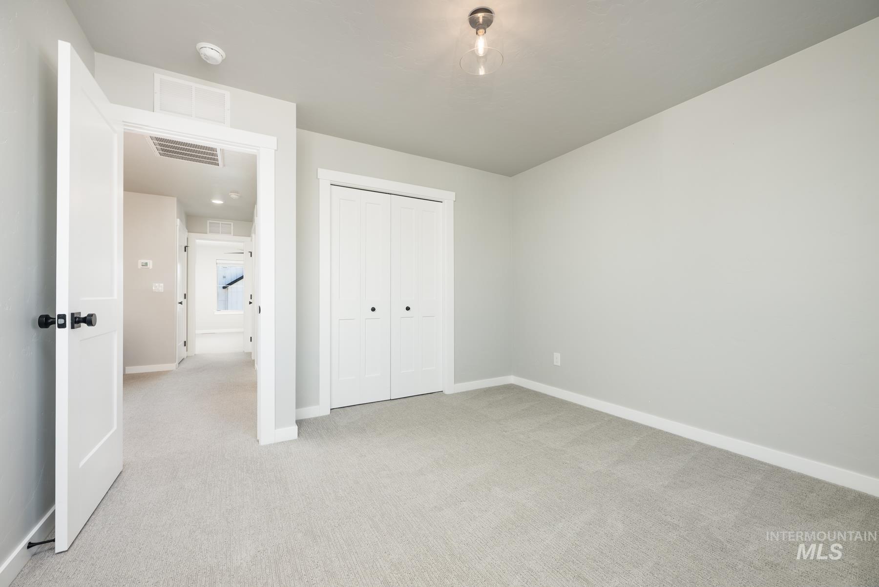 7177 W Madronawood St, Boise, Idaho 83709, 3 Bedrooms, 2.5 Bathrooms, Residential For Sale, Price $415,000, 98974230