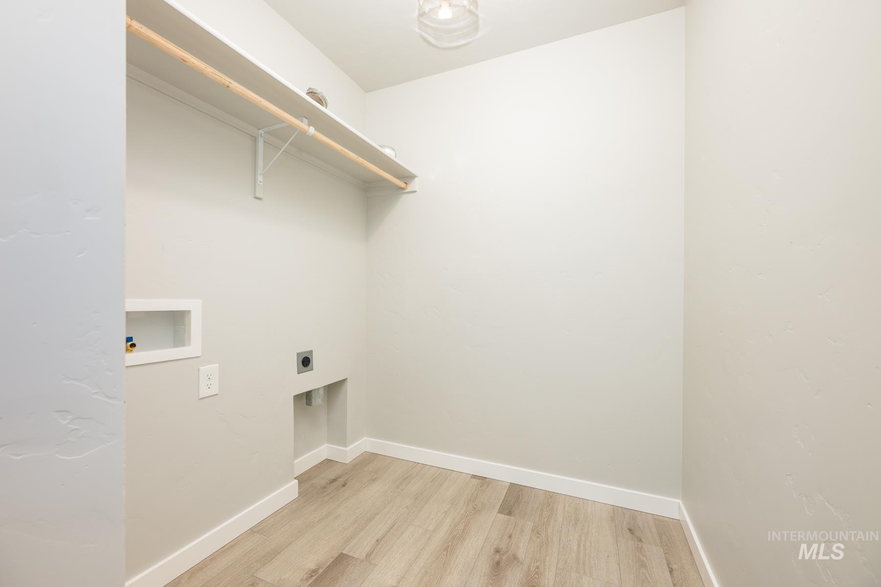 7177 W Madronawood St, Boise, Idaho 83709, 3 Bedrooms, 2.5 Bathrooms, Residential For Sale, Price $415,000,MLS 98974230