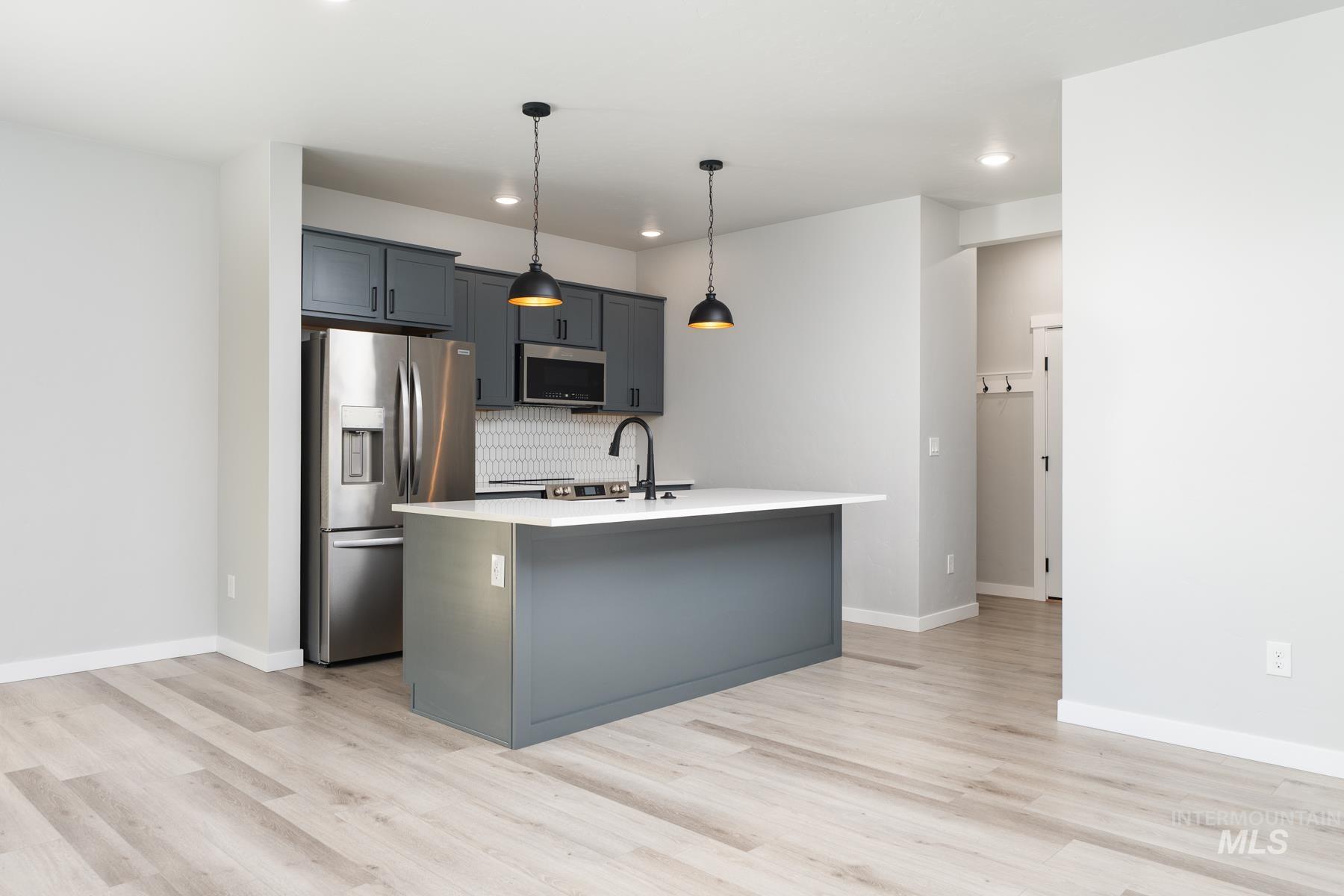 7177 W Madronawood St, Boise, Idaho 83709, 3 Bedrooms, 2.5 Bathrooms, Residential For Sale, Price $415,000,MLS 98974230