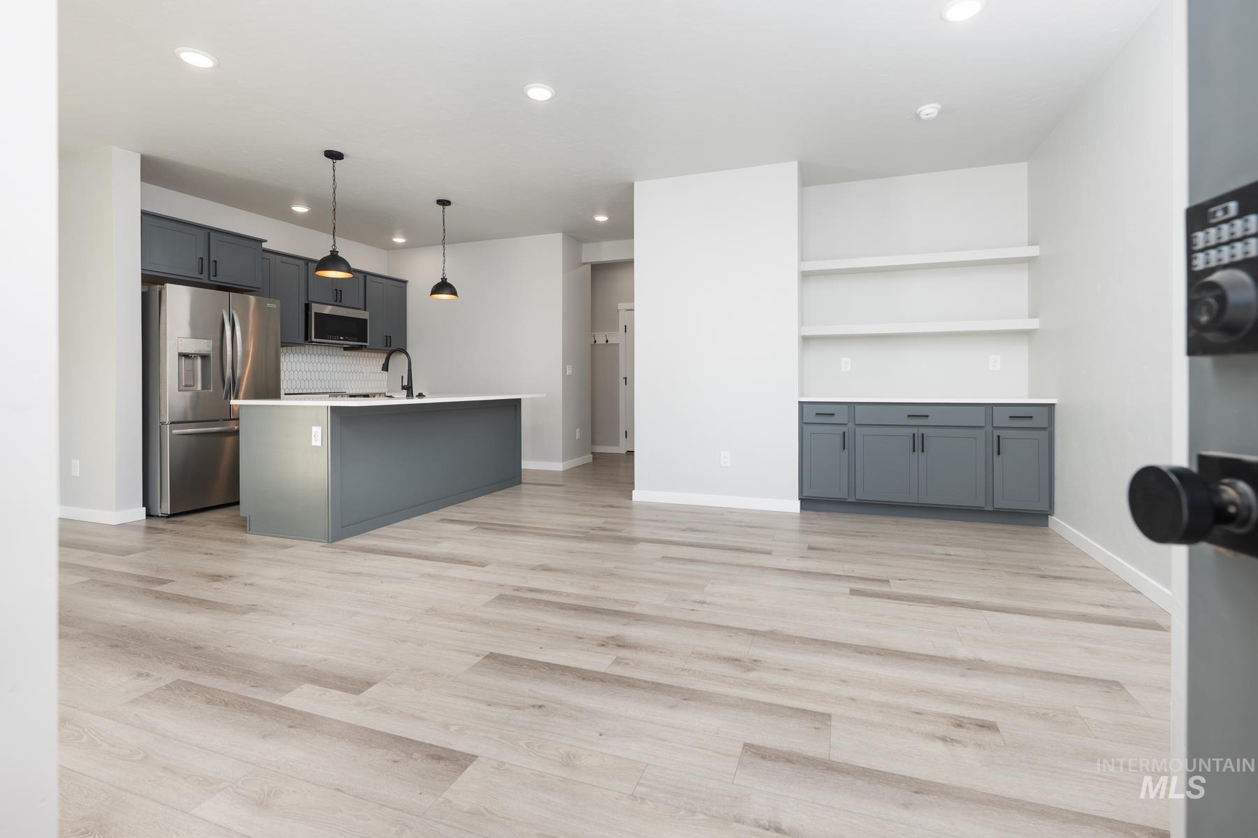 7177 W Madronawood St, Boise, Idaho 83709, 3 Bedrooms, 2.5 Bathrooms, Residential For Sale, Price $415,000, 98974230